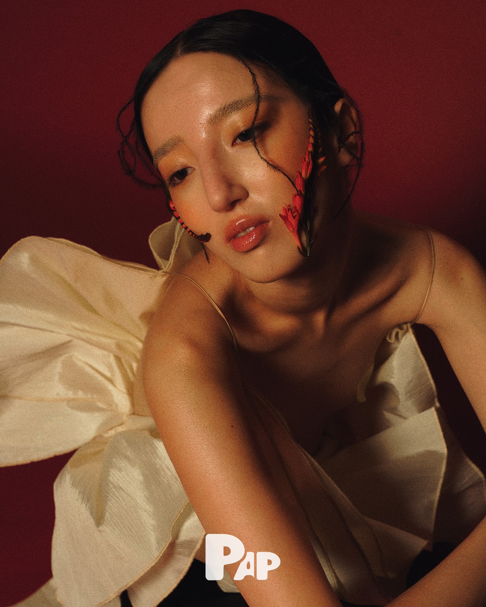 HERSTORY OF THE FLOWER — Look 16