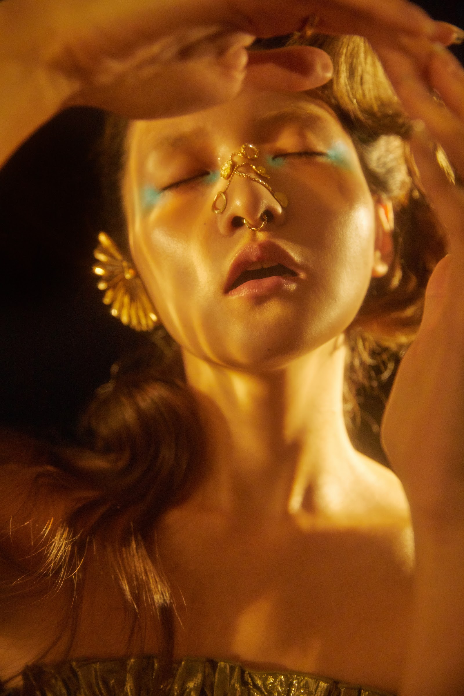 UNDER THE SUN — Look 4