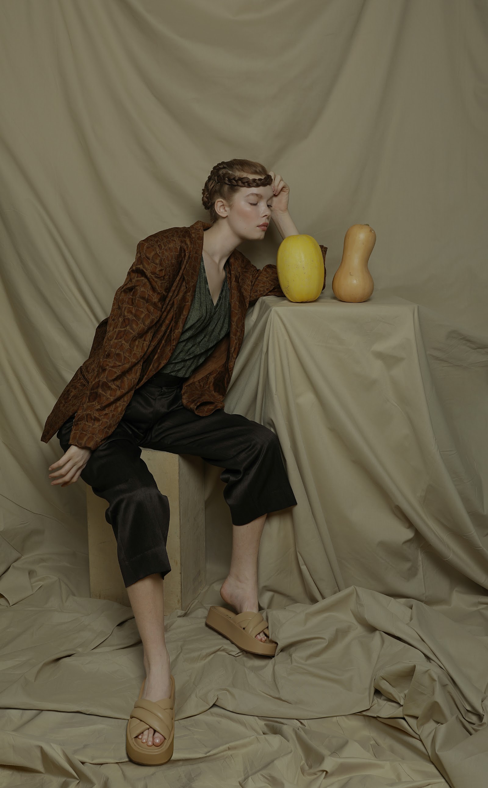DAUGHTERS OF THE EARTH — Look 11