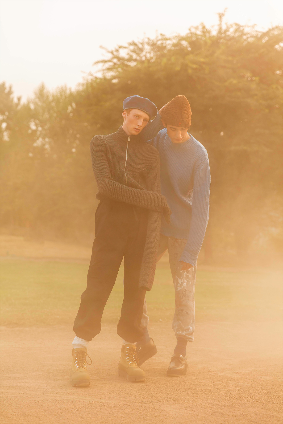 THE EXPLORERS — Look 9