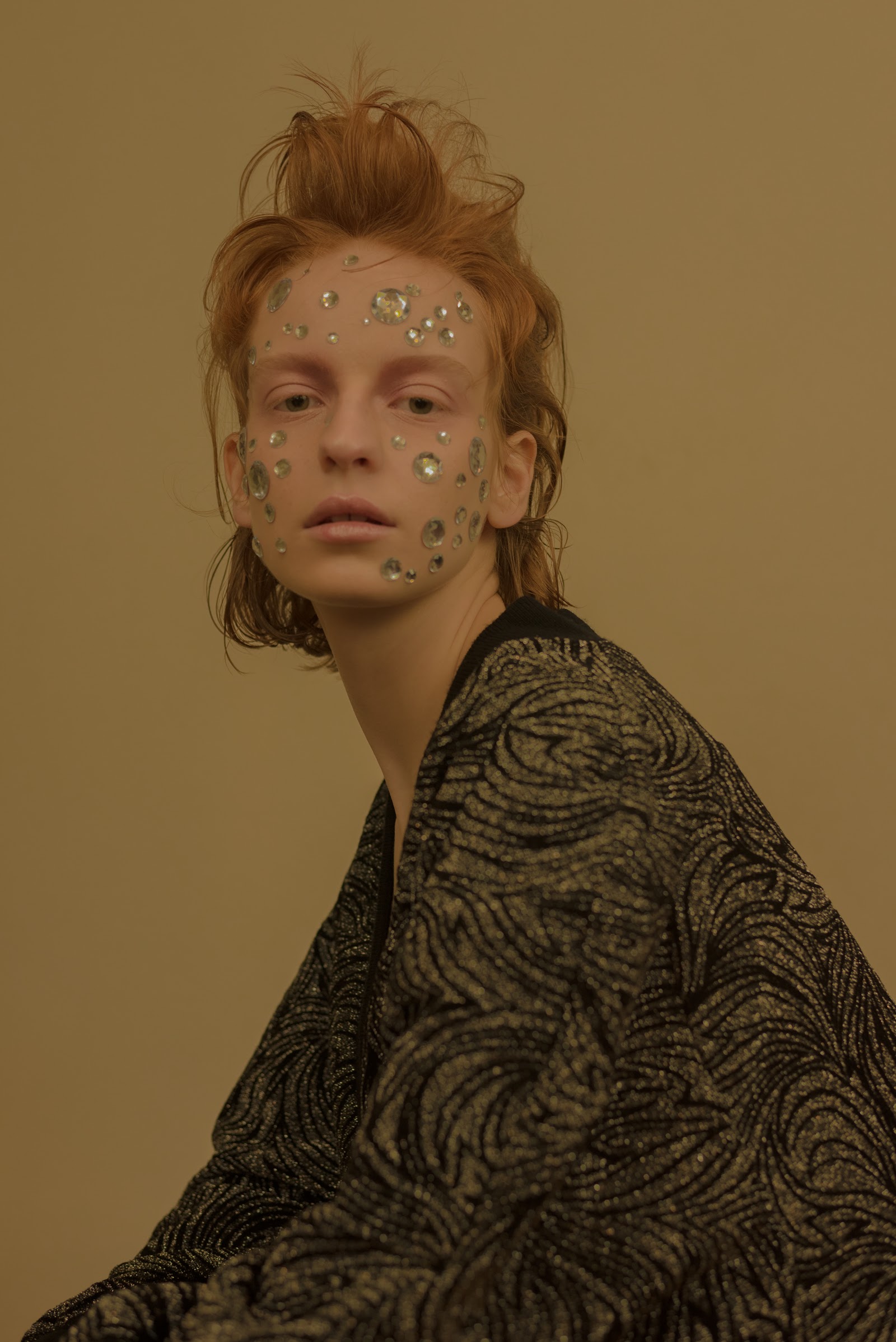 DIFFERENT GIRL — Look 7