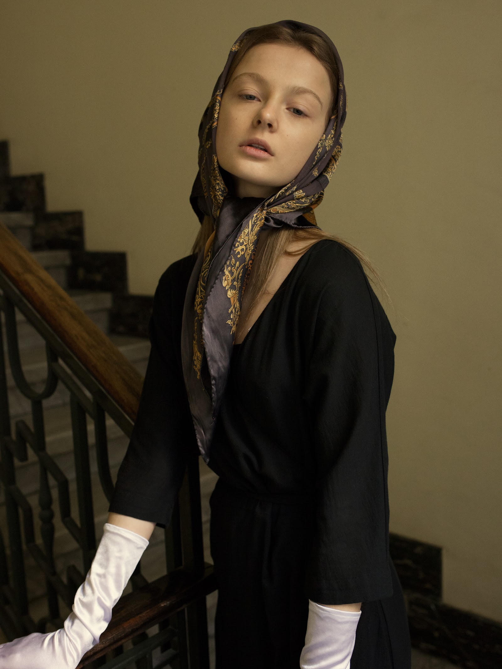 LEAVING — Look 10