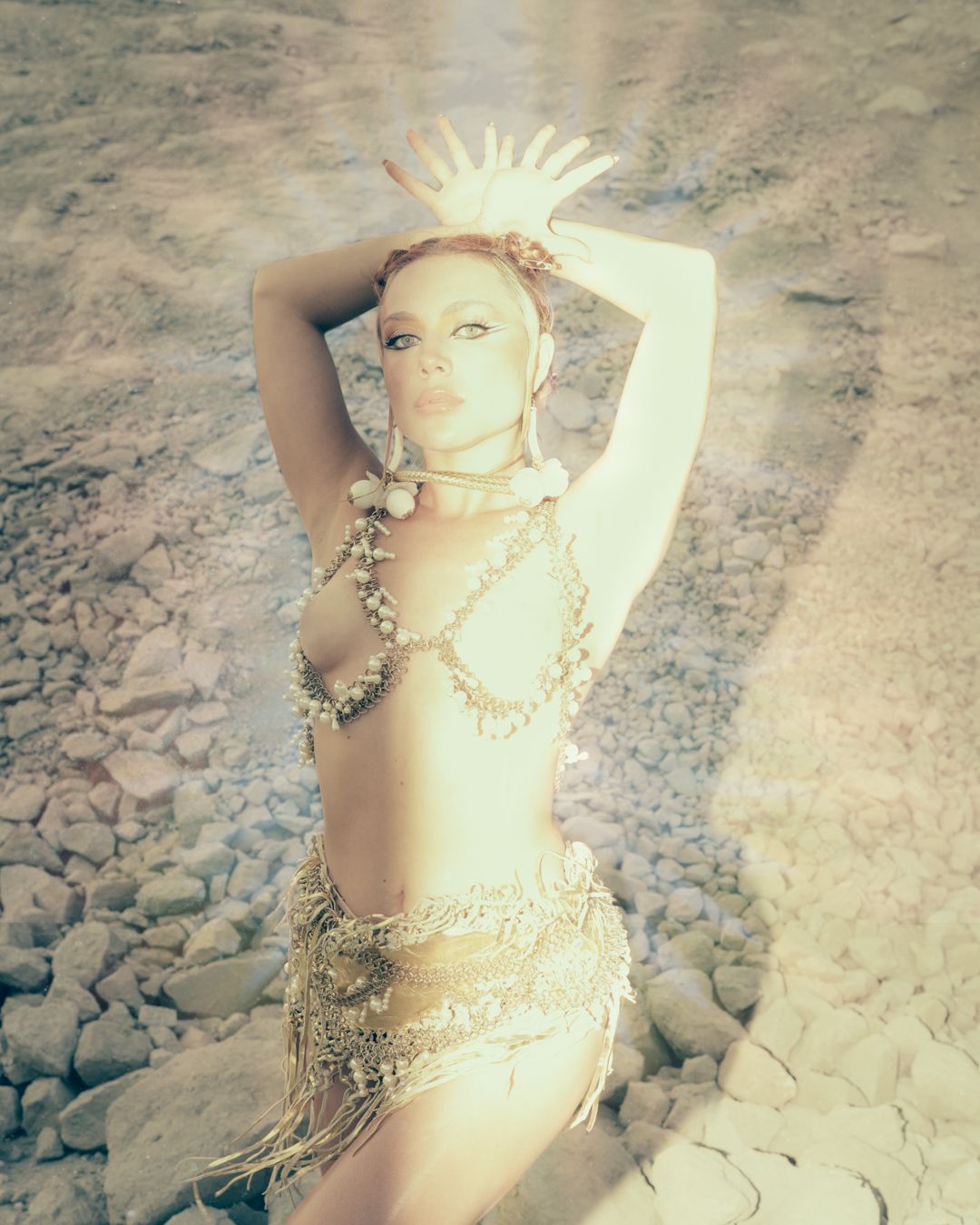 ANDROMEDA — Look 11