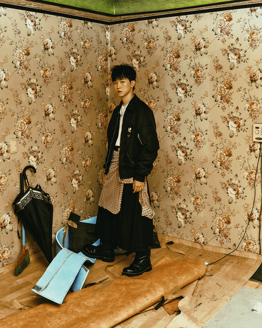 Who is real — Look 6
