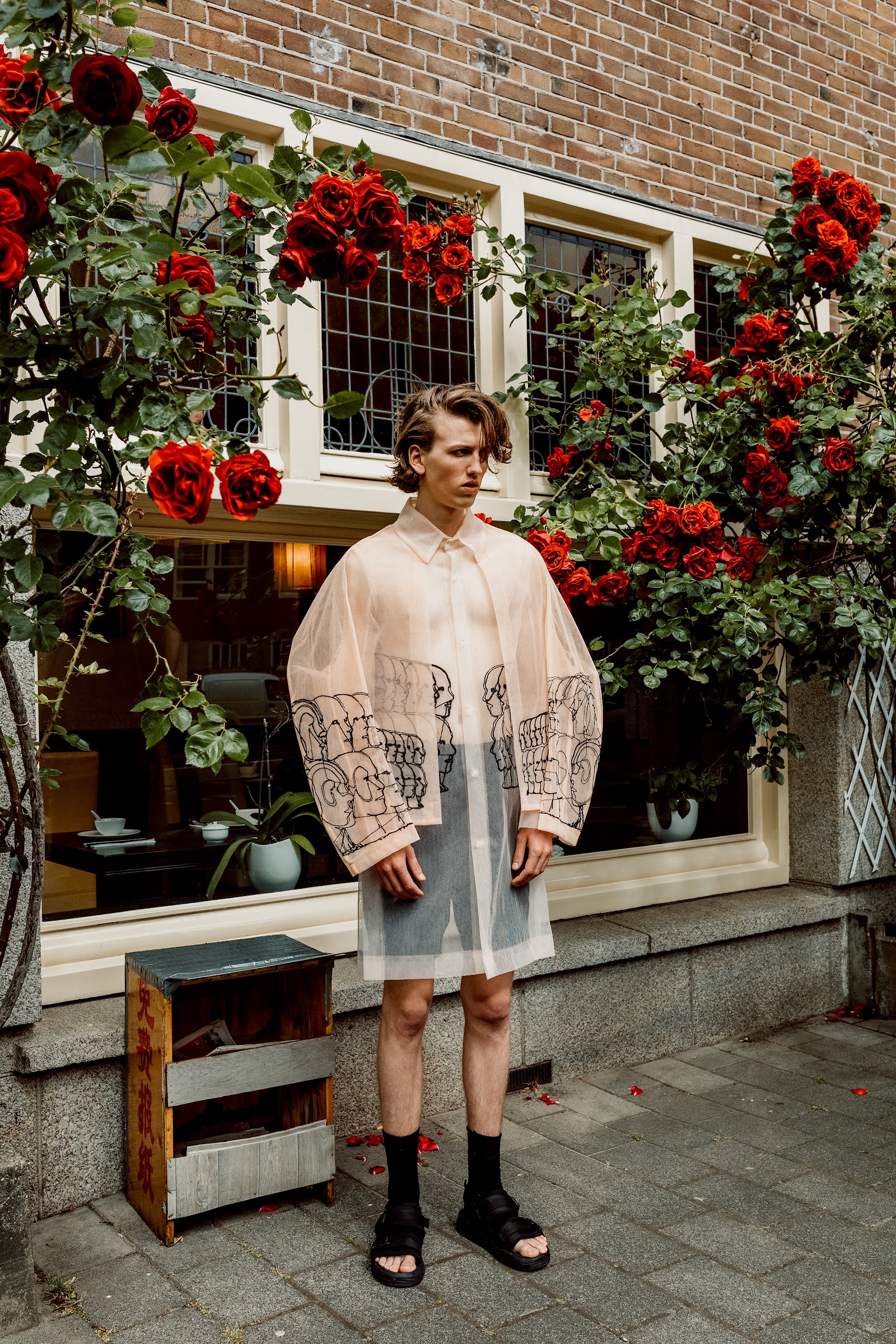 GOLDEN BOY — Look 10
