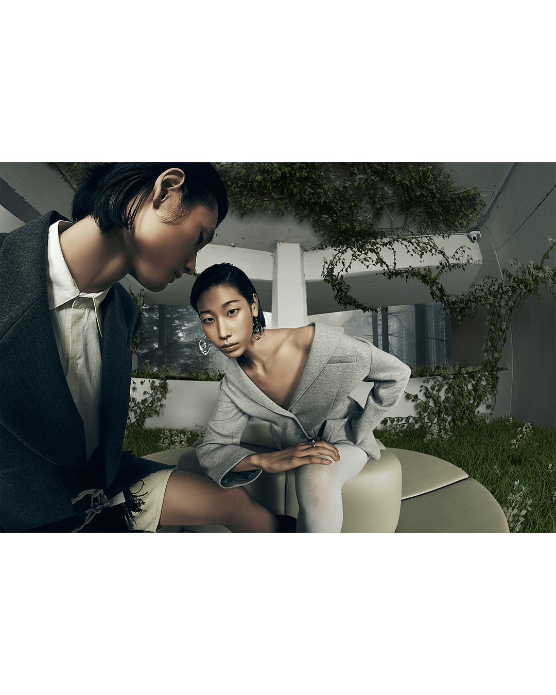 A company in a dream — Look 11