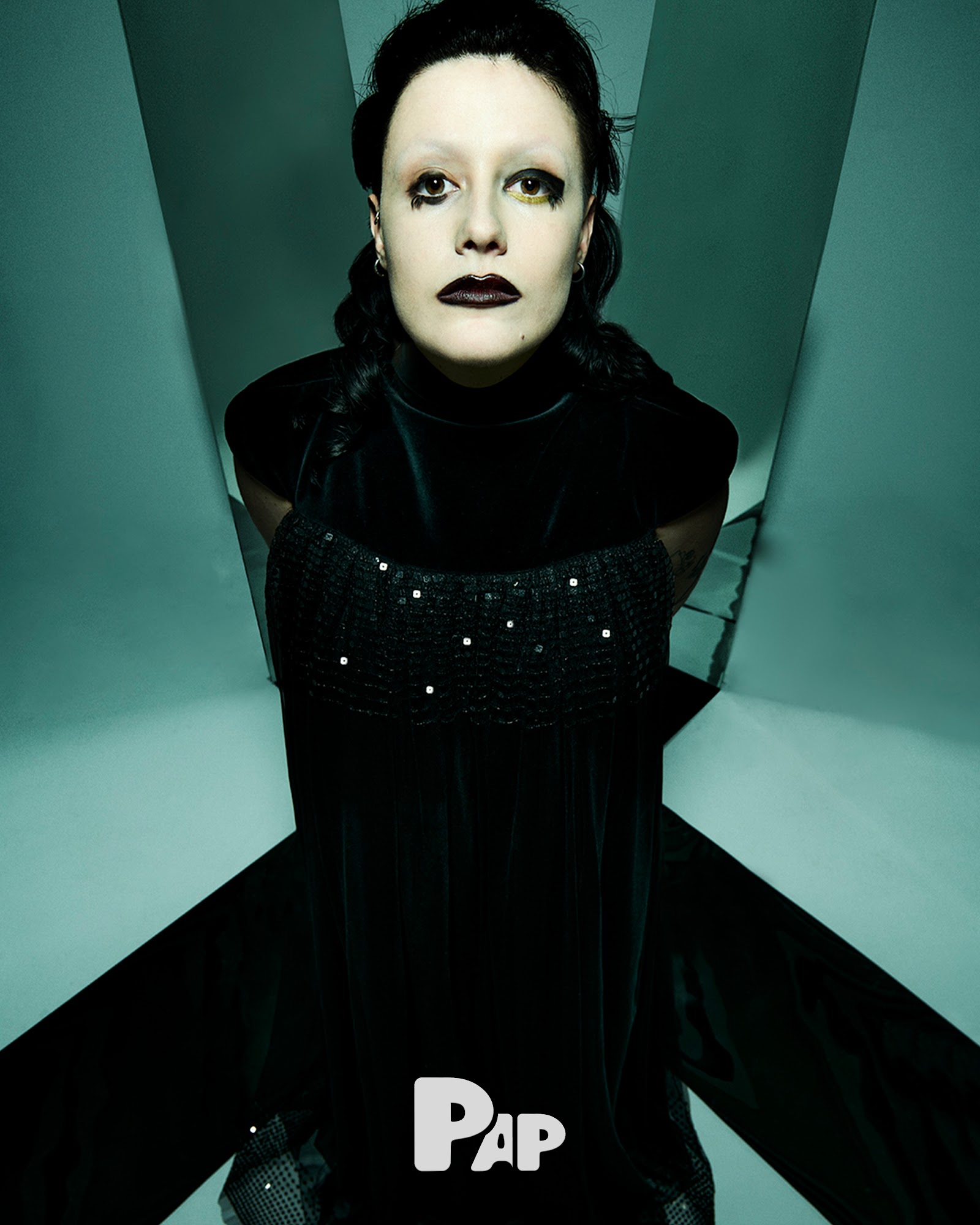 DISMORFICO CORPORAL — Look 16
