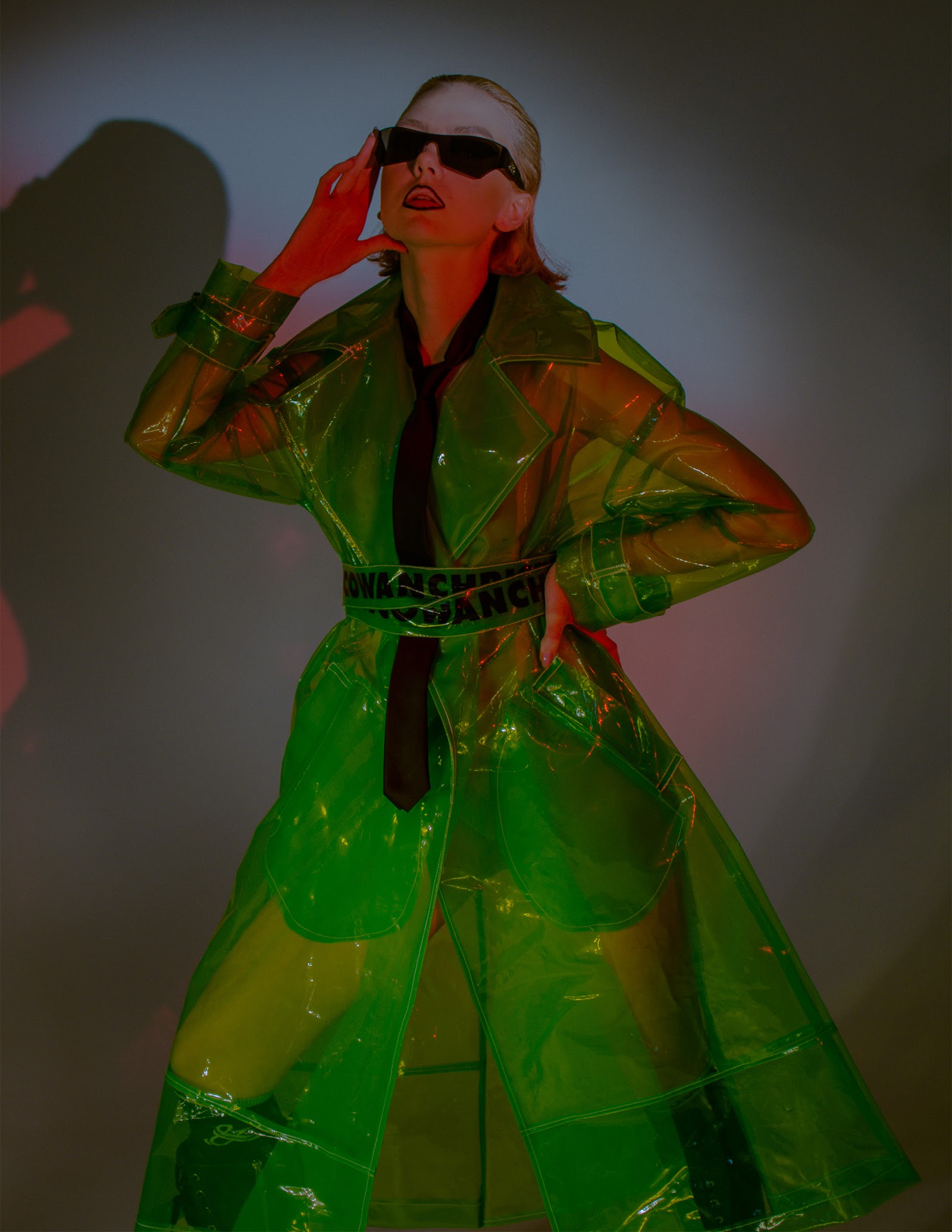 GRACEFUL VISIT — Look 8