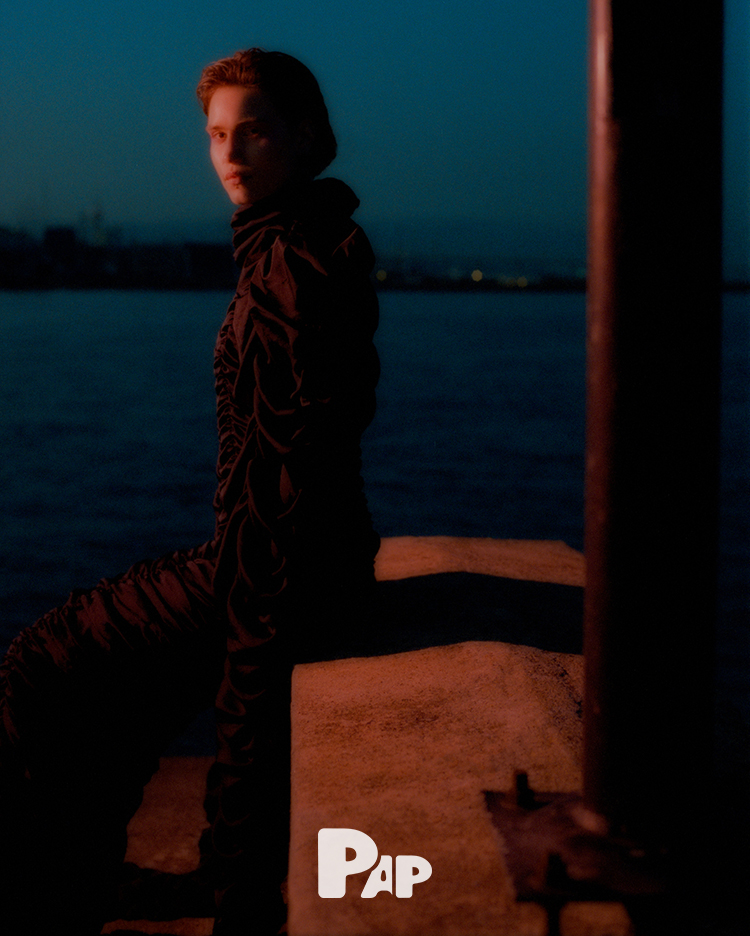 WAKE UP — Look 3