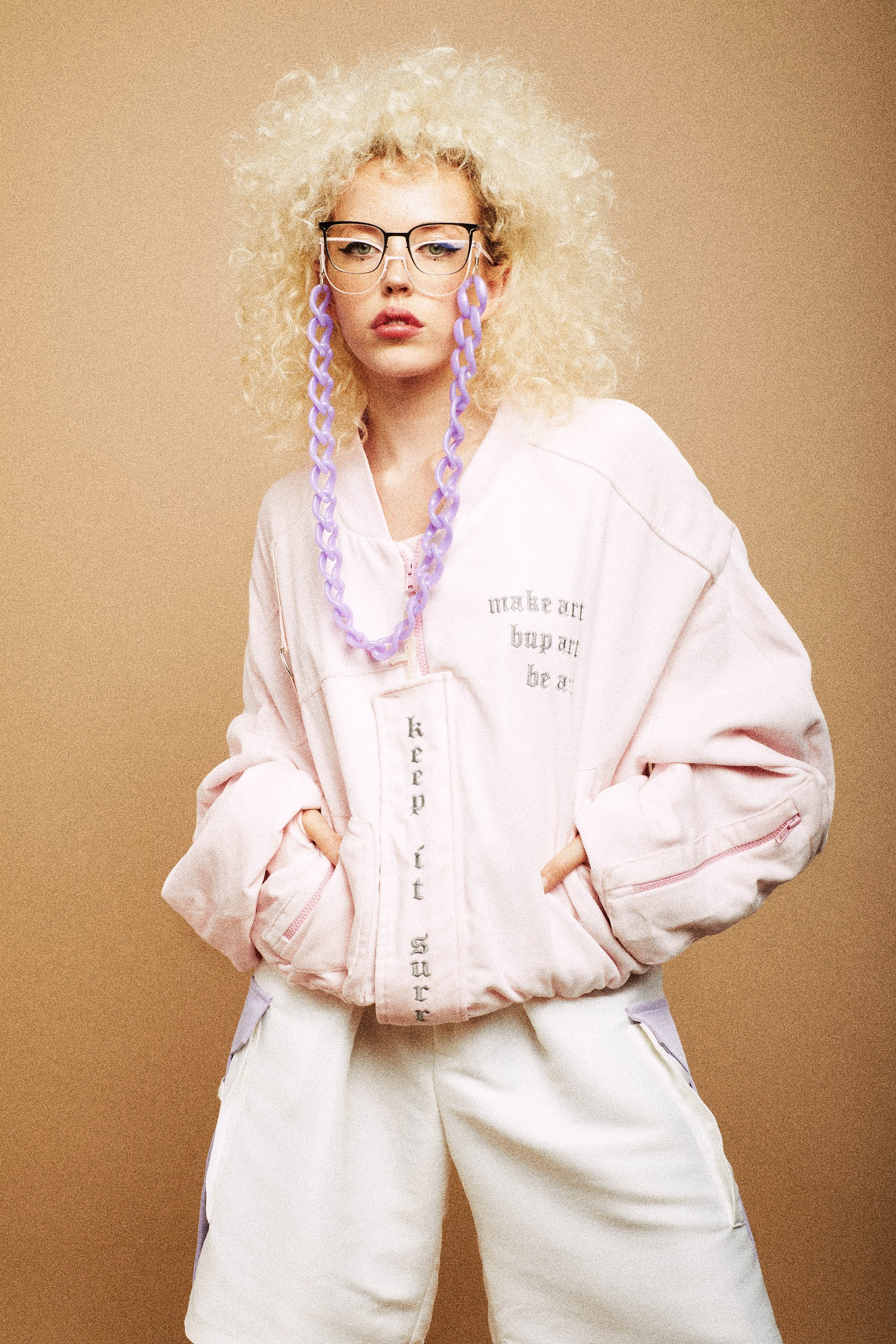 PLASTIC PLANET — Look 8