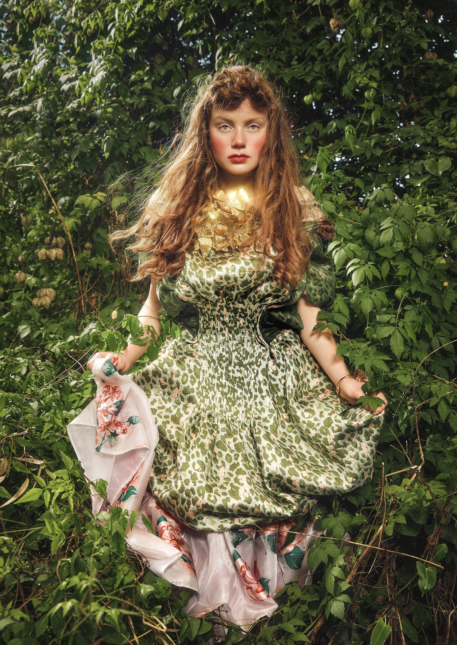 THE ROSE AND THE THORN — Look 5
