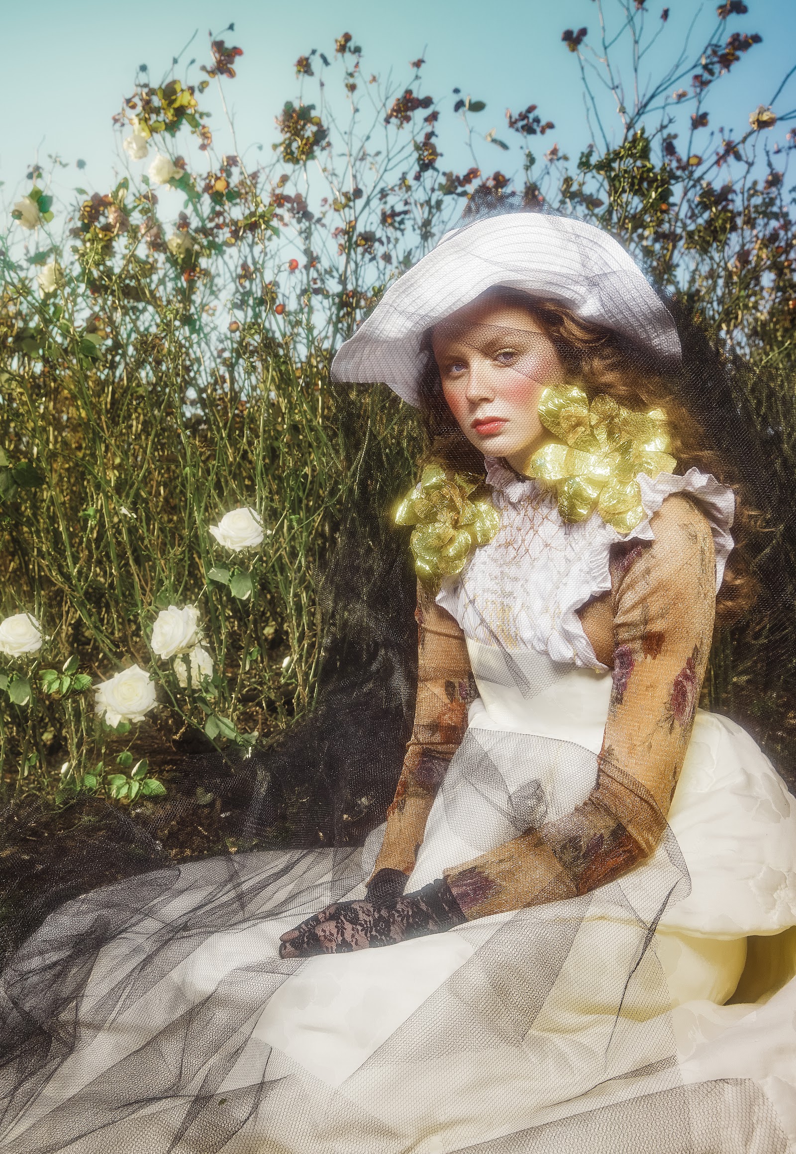 THE ROSE AND THE THORN — Look 8