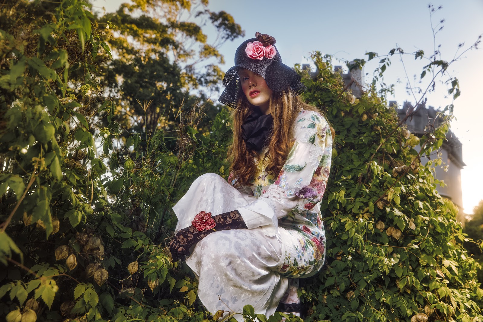 THE ROSE AND THE THORN — Look 9