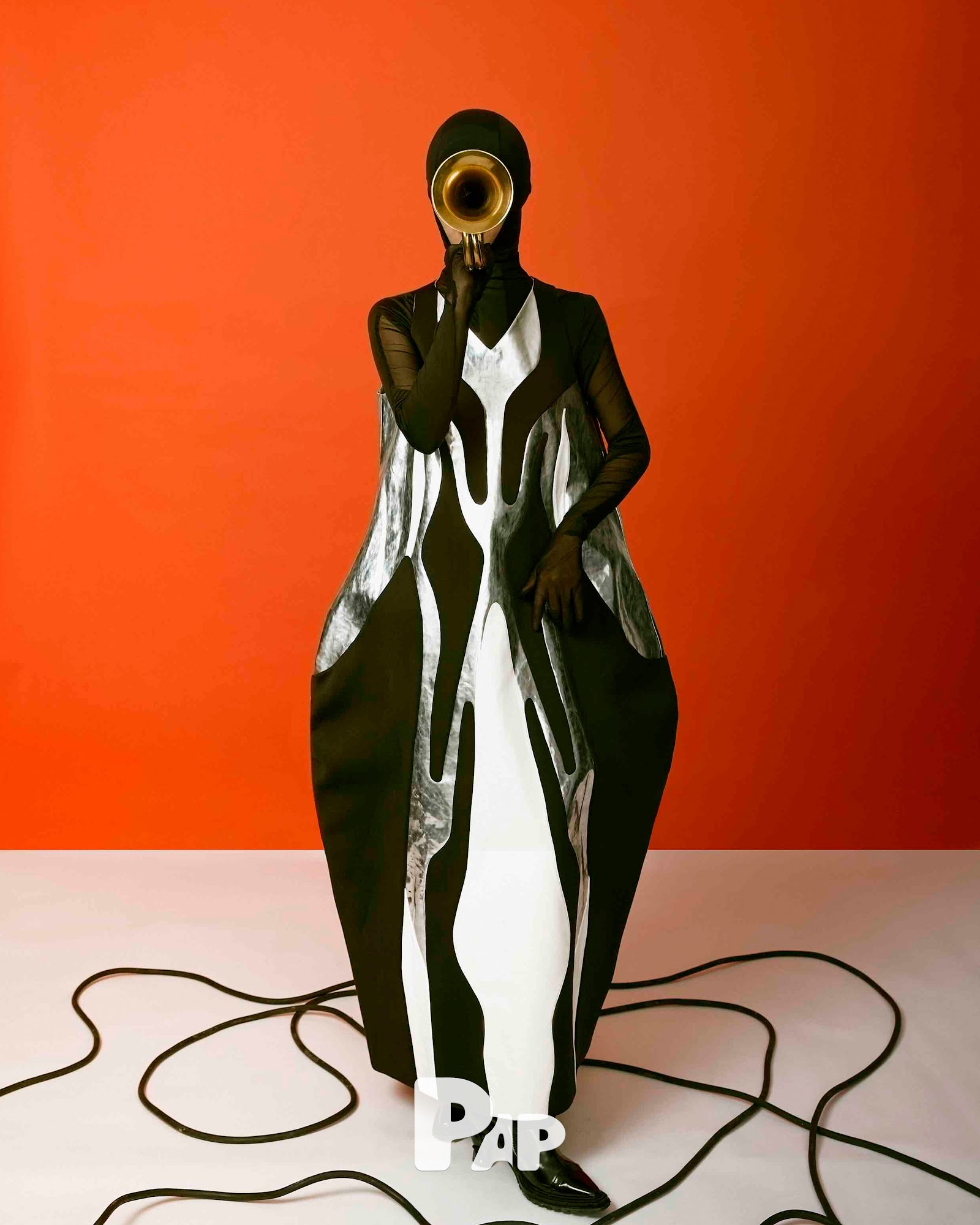 UNCONVENTIONALITY — Look 3