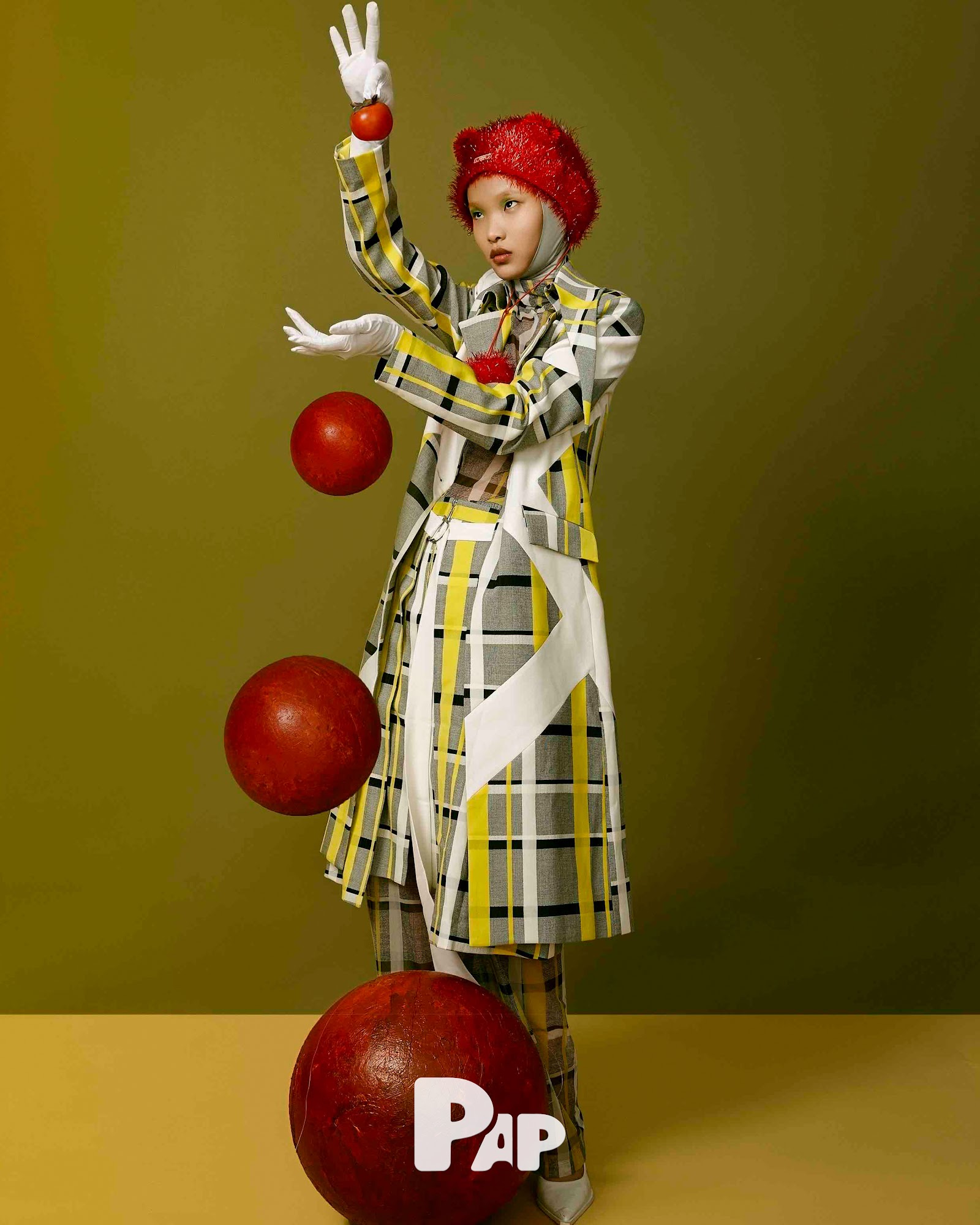 UNCONVENTIONALITY — Look 7