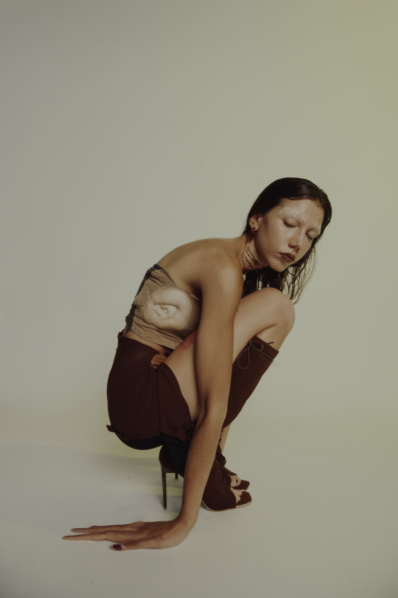 BIRTH — Look 8