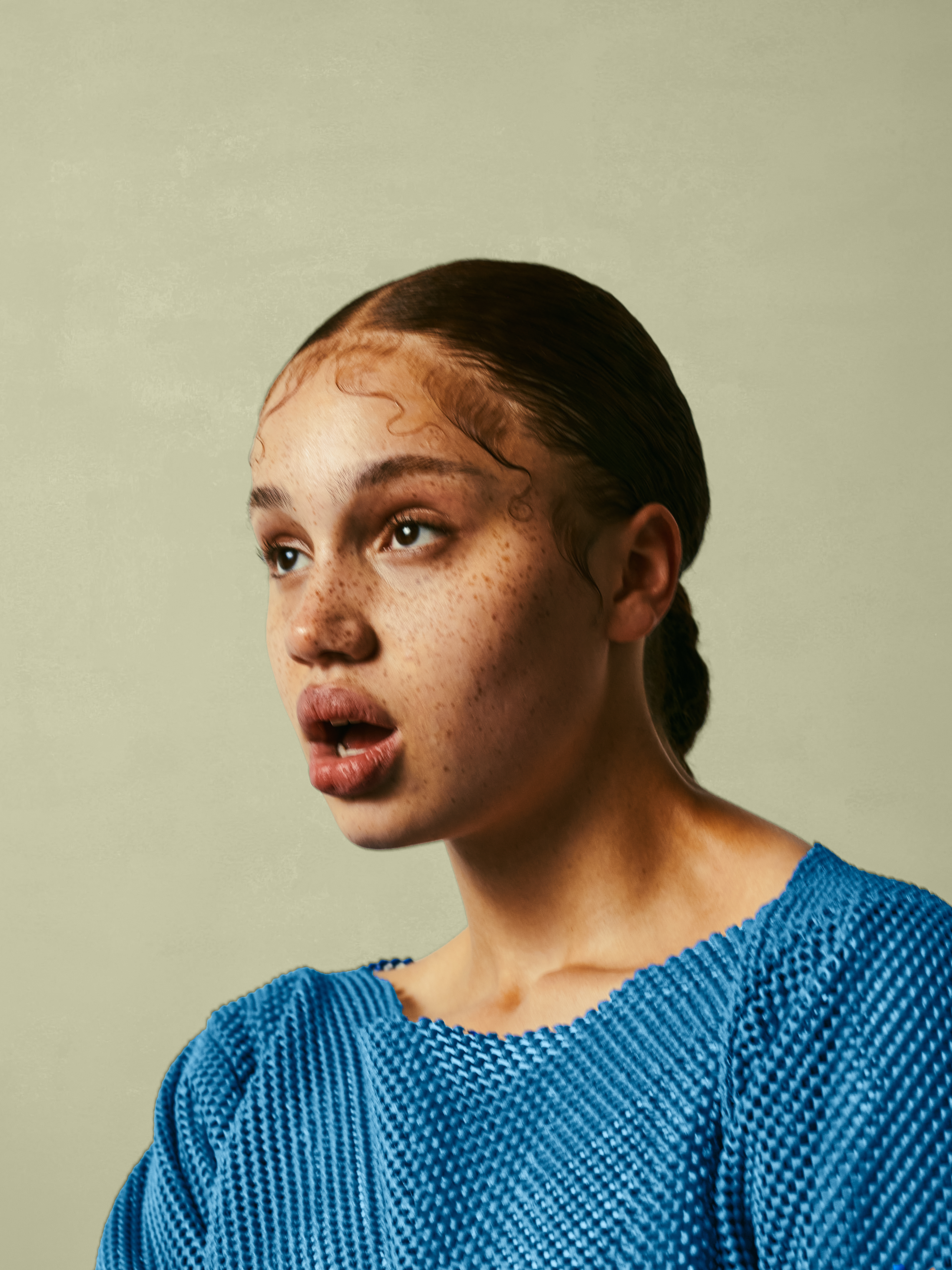 LOOK CLOSER — Look 6