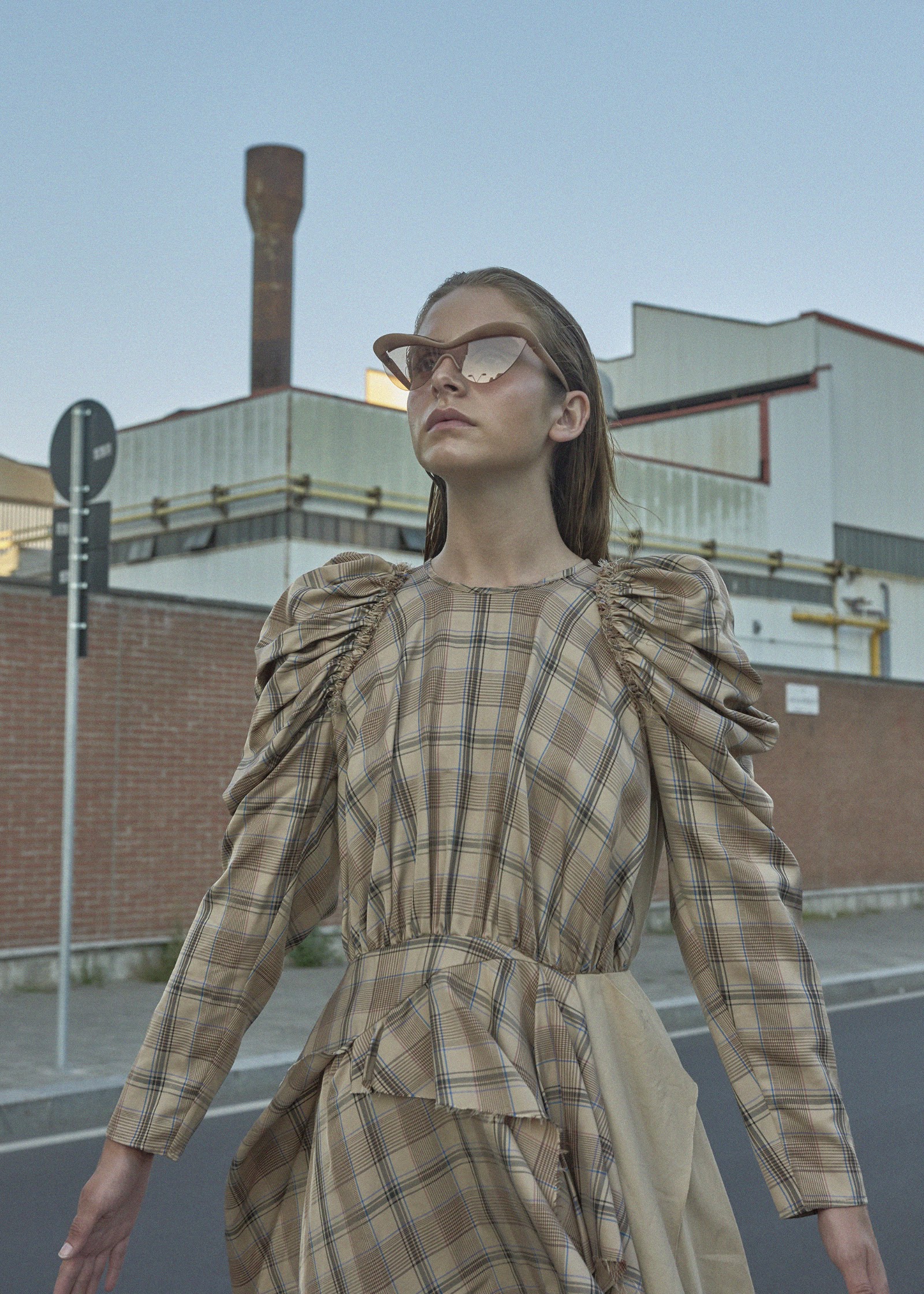HUMAN FACTORY — Look 6