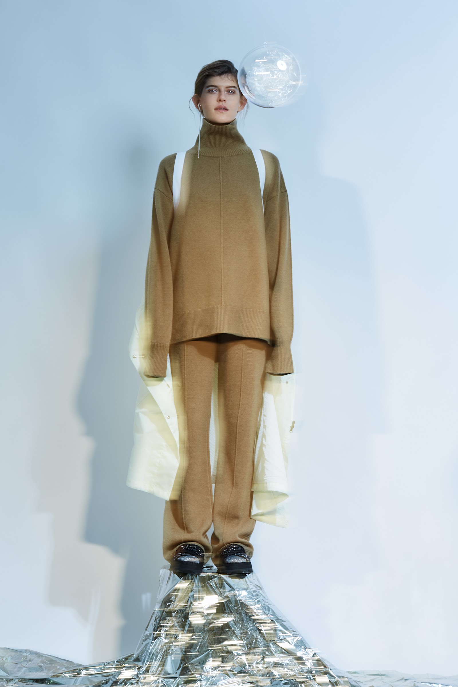 NEPTUNE — Look 6