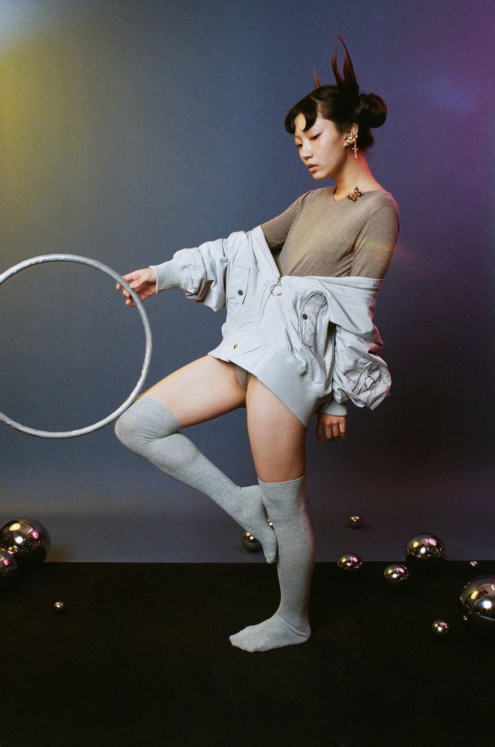 OUTLAND — Look 4