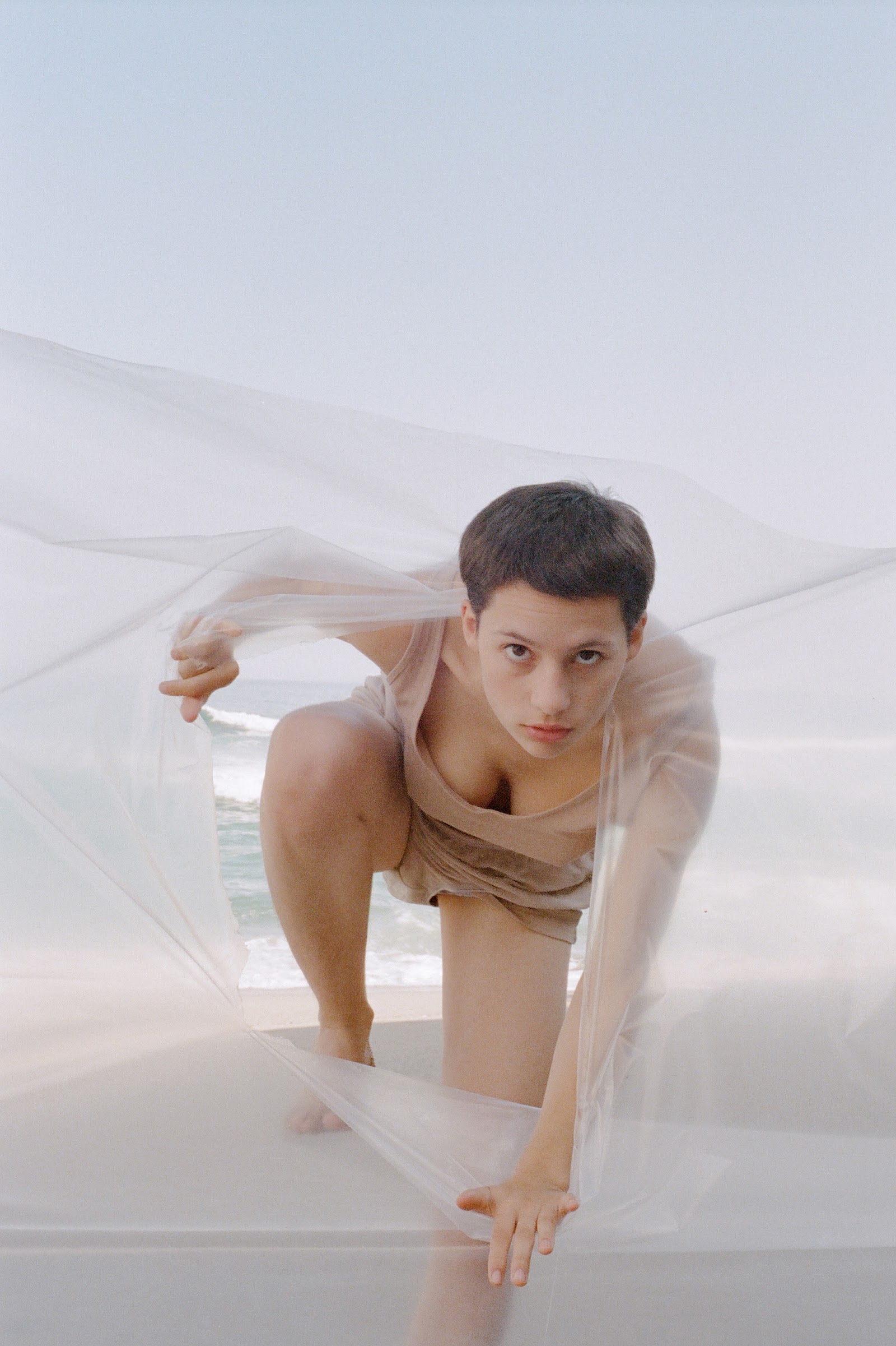 CRYSTAL CLEAR — Look 11
