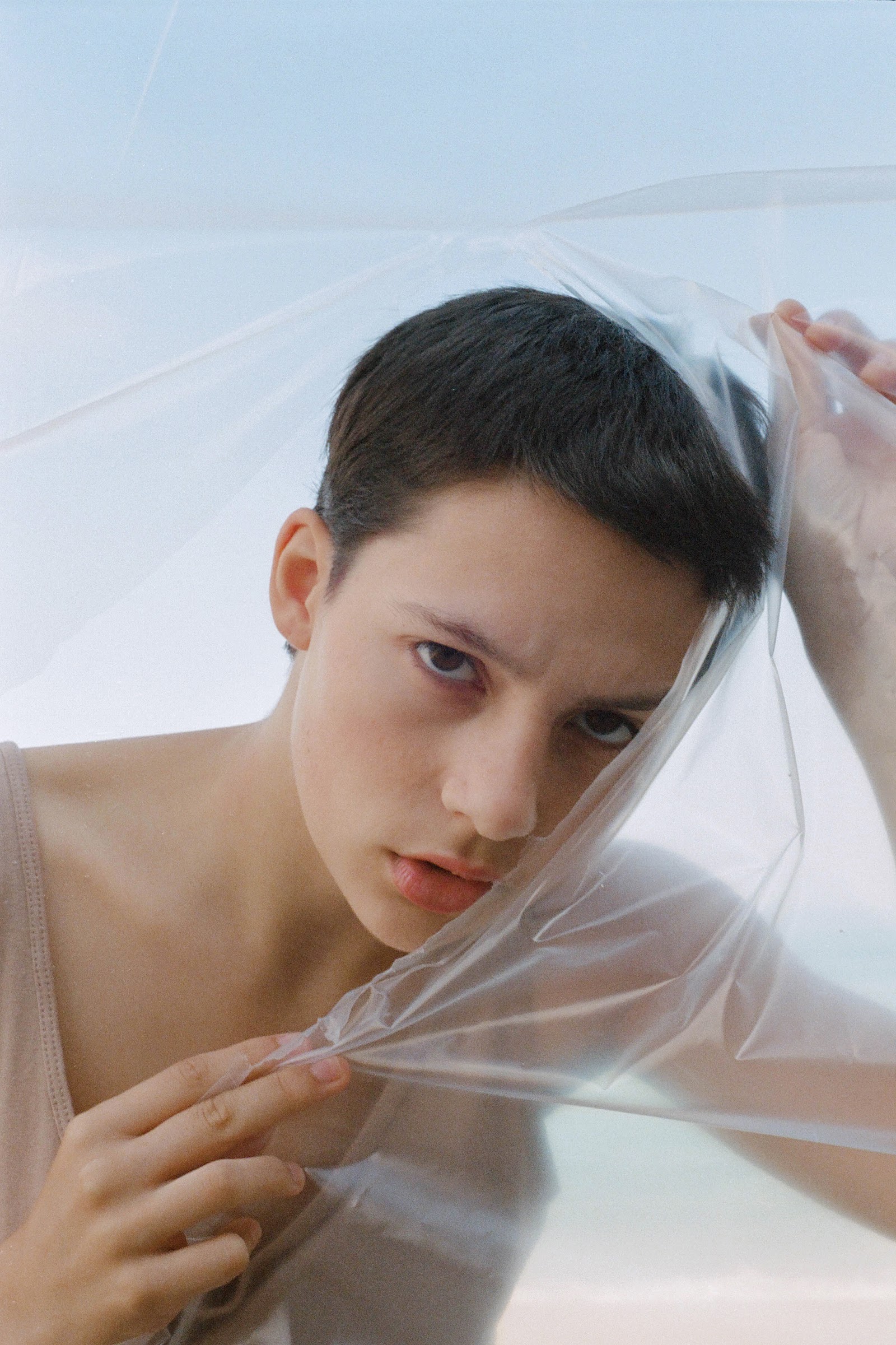 CRYSTAL CLEAR — Look 12