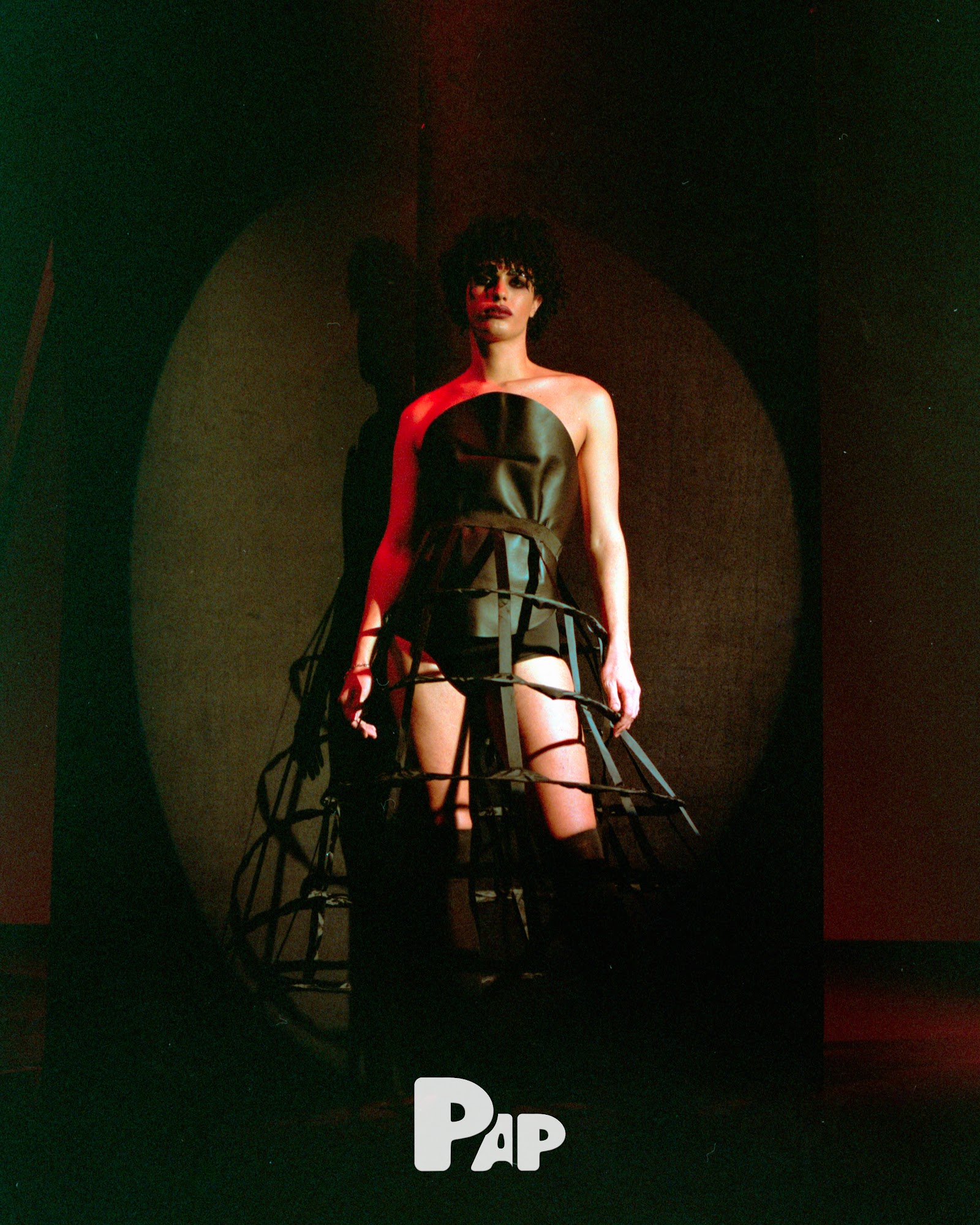 UNDER THE SPOTLIGHT — Look 15