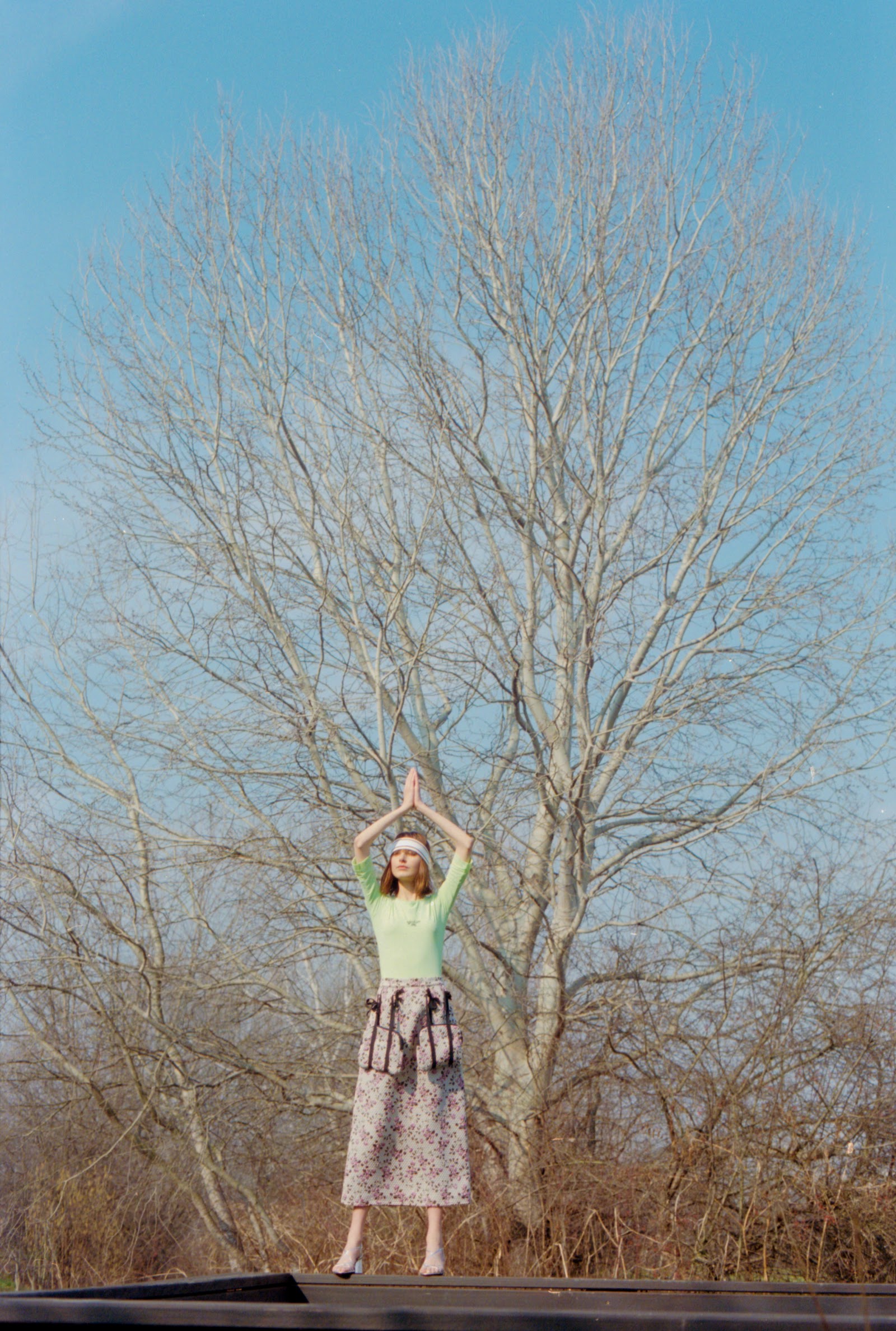 UP IN THE AIR — Look 5