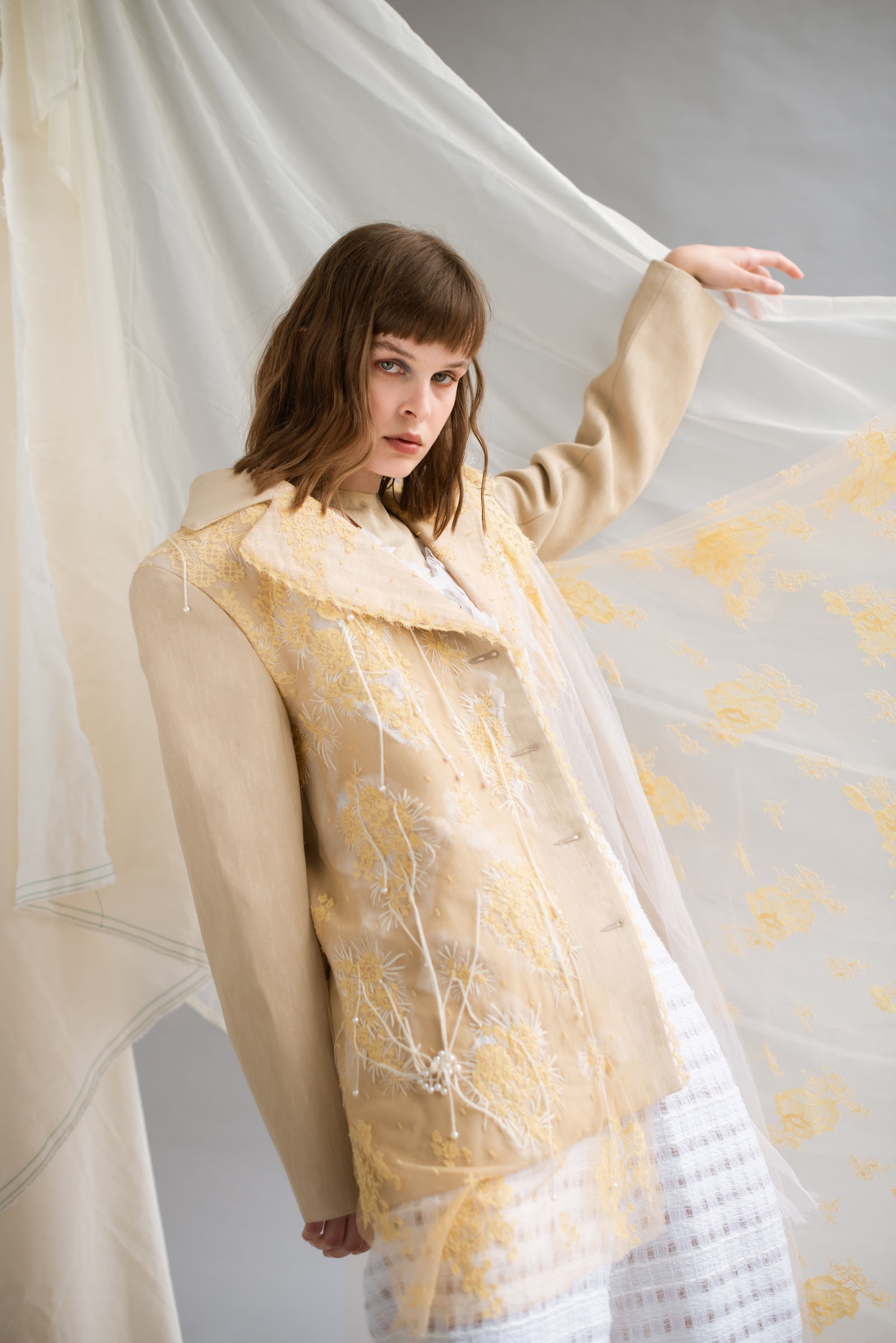 INTIMACY — Look 3