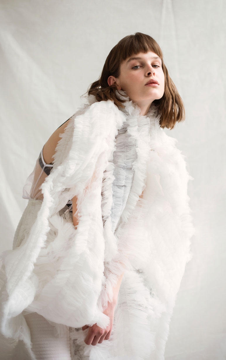 INTIMACY — Look 7