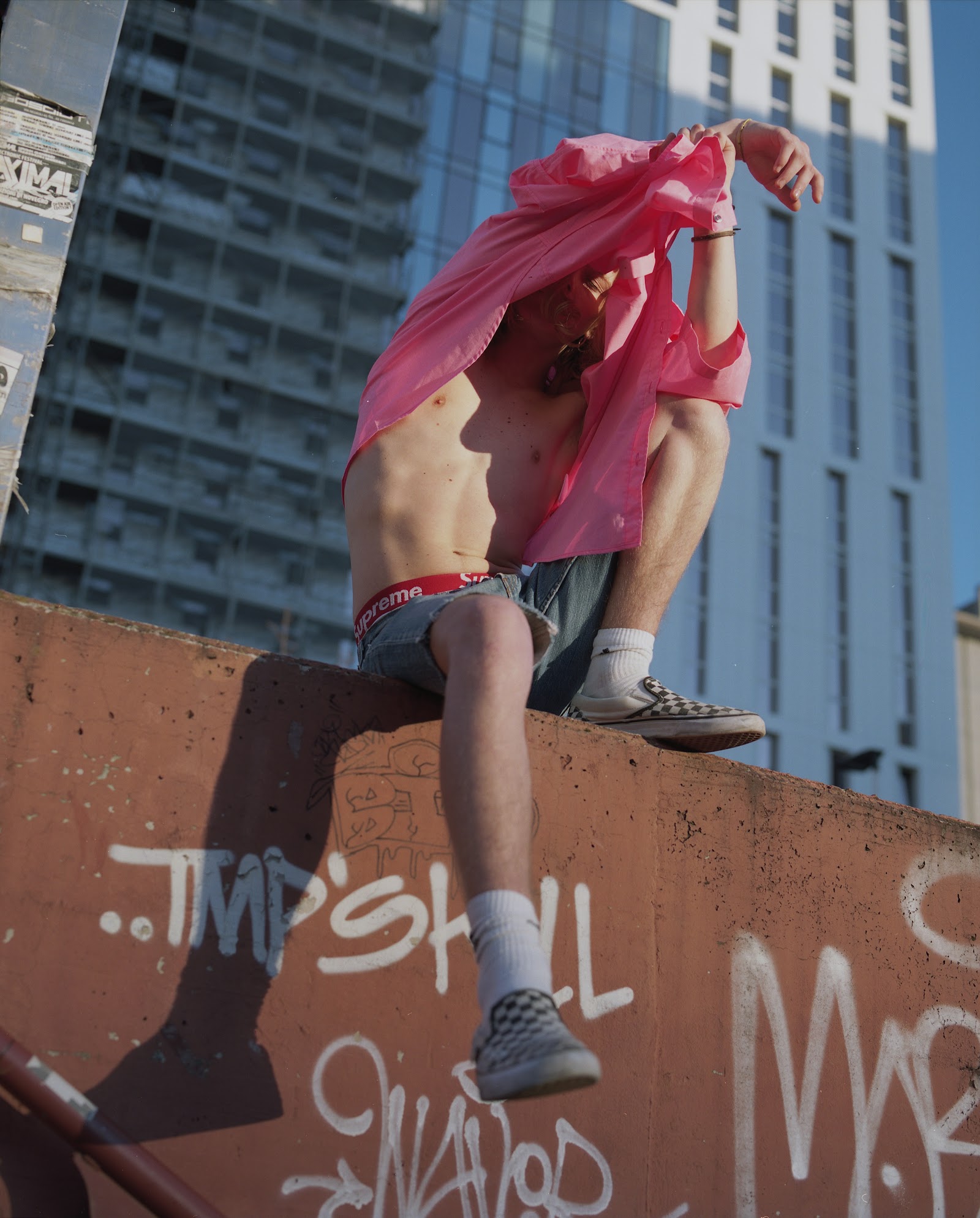 REBEL YOUNG — Look 6