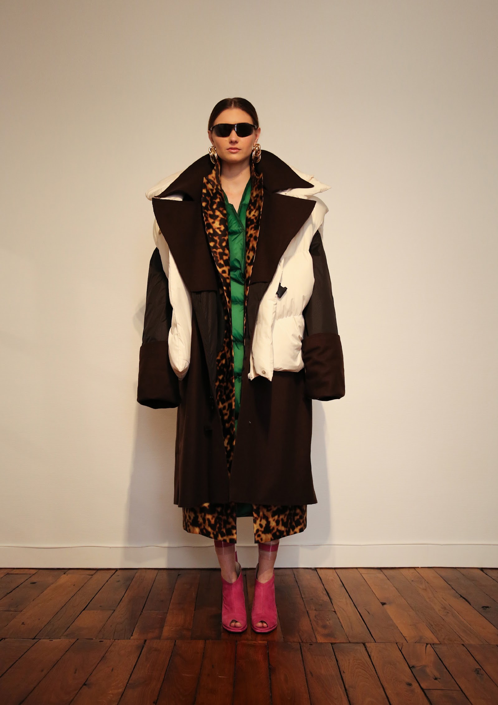 CLEO IN GREEN VELVET — Look 10