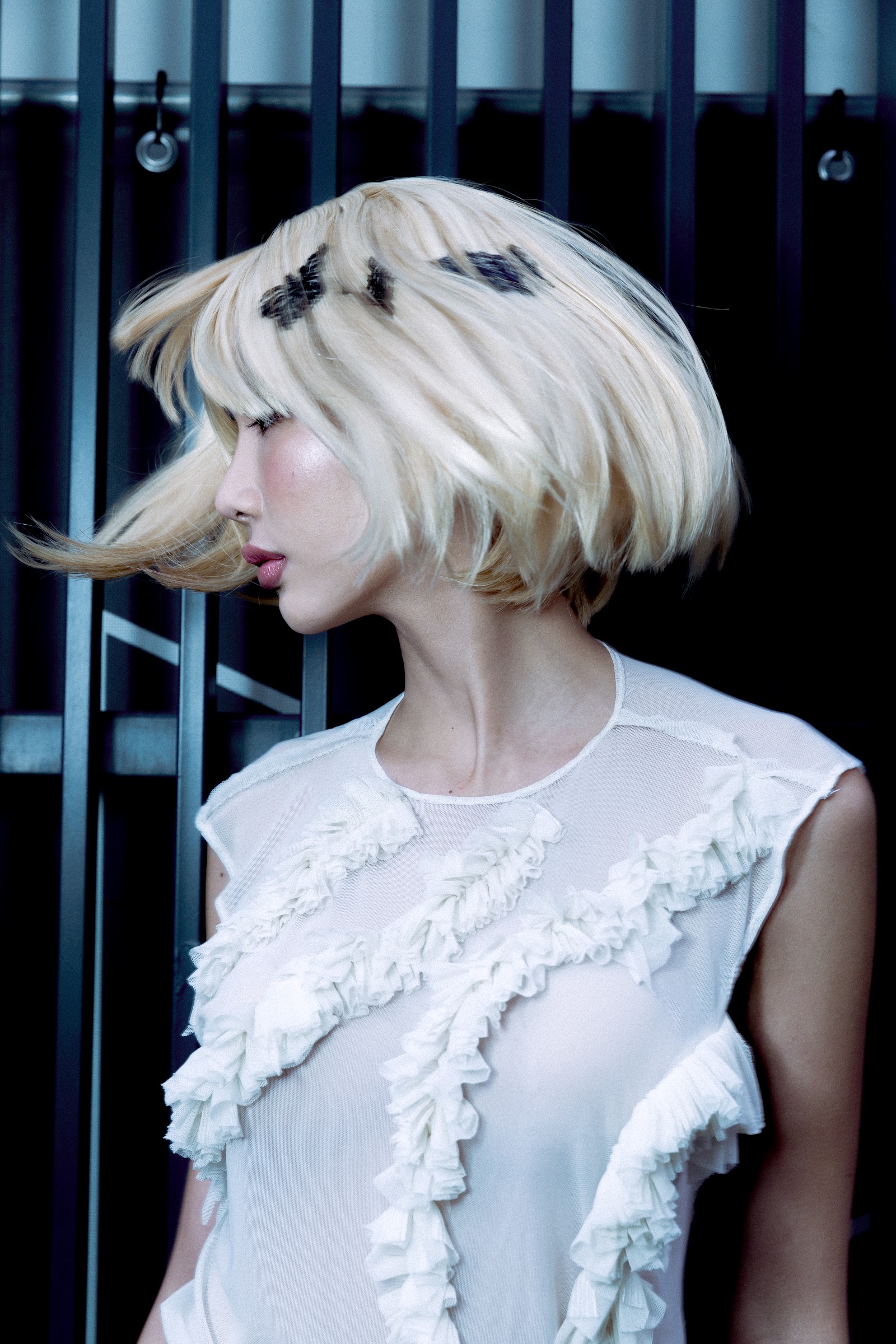 SILVER LINING — Look 3
