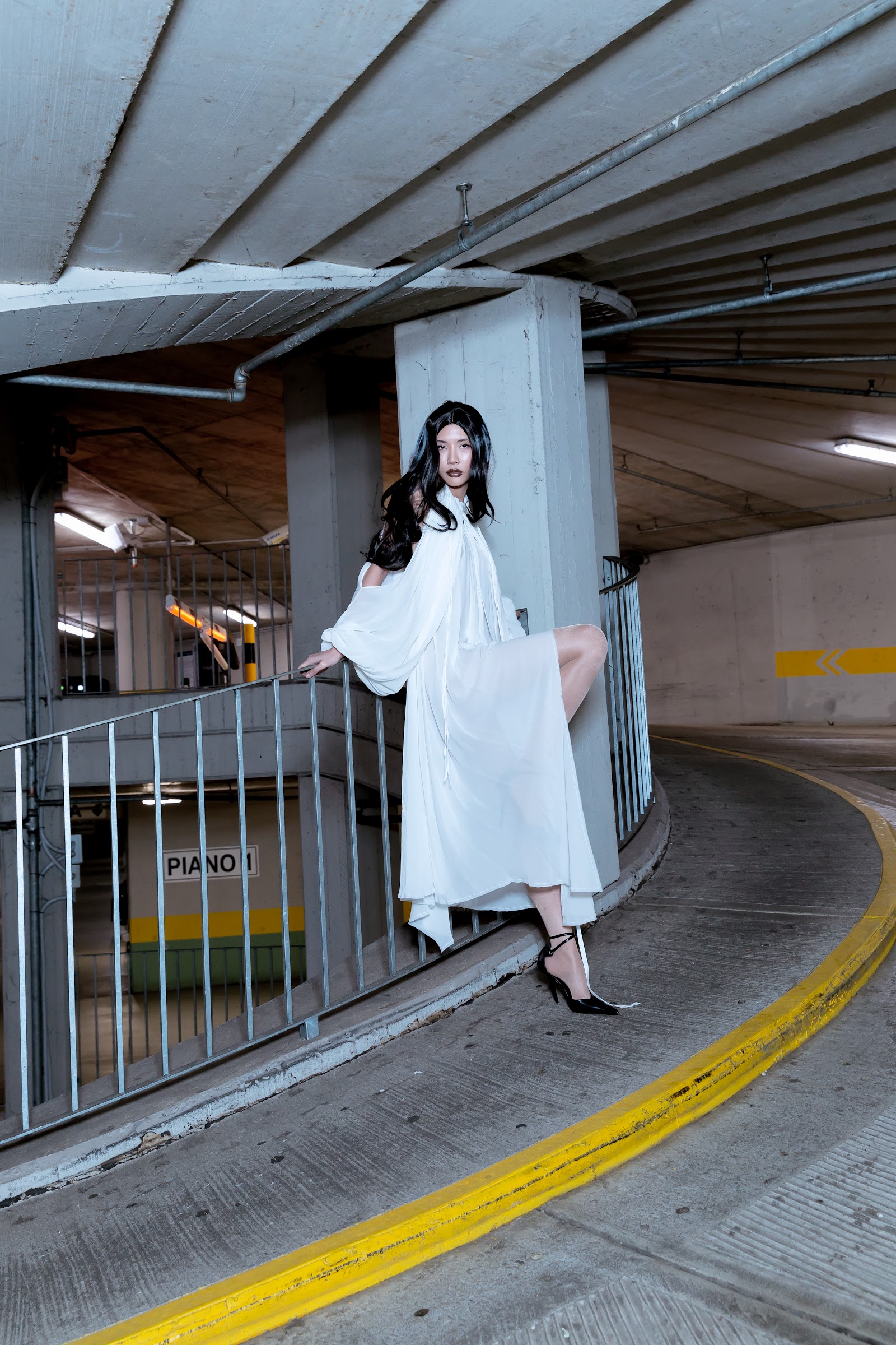 SILVER LINING — Look 8
