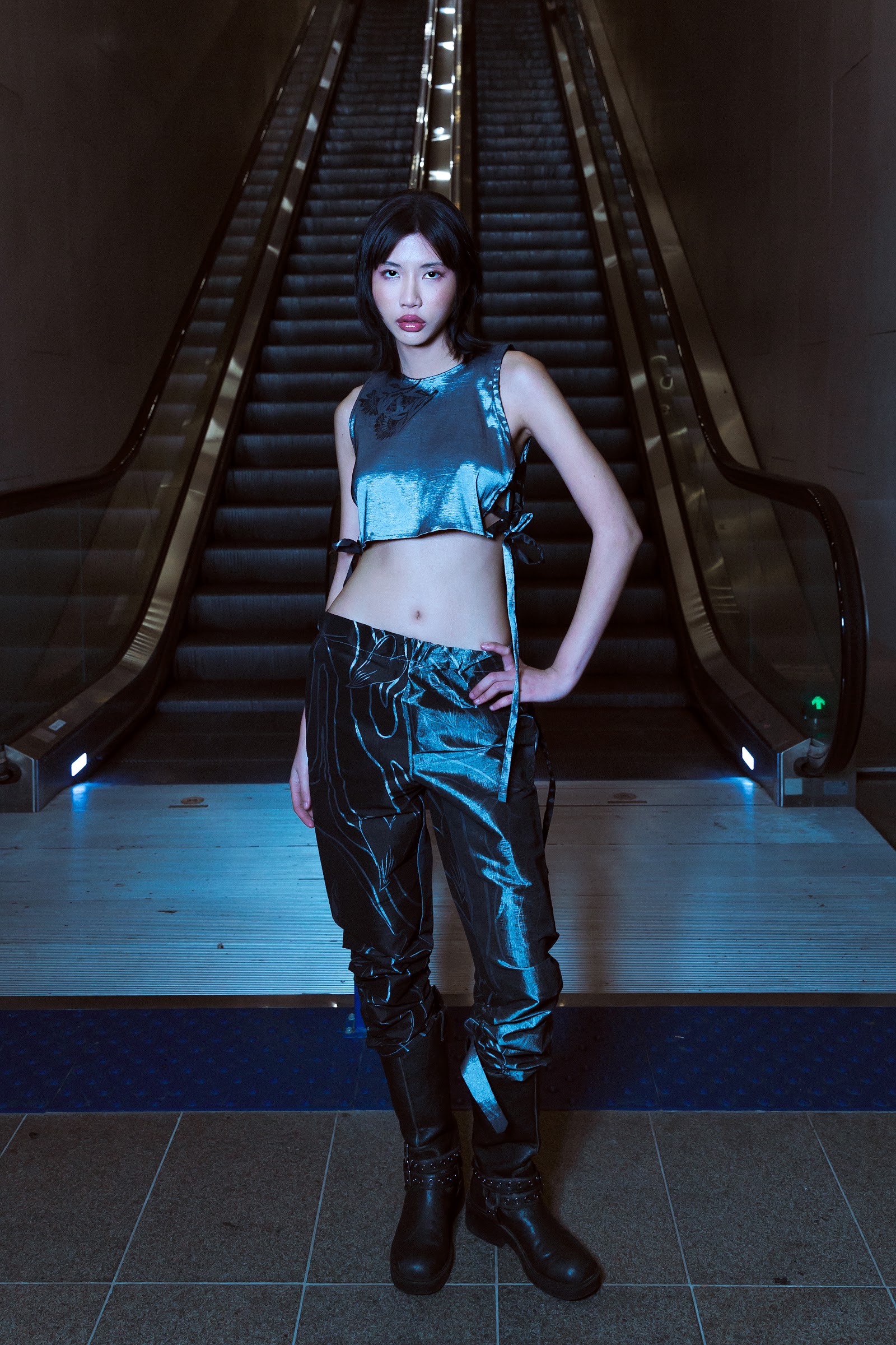 SILVER LINING — Look 10