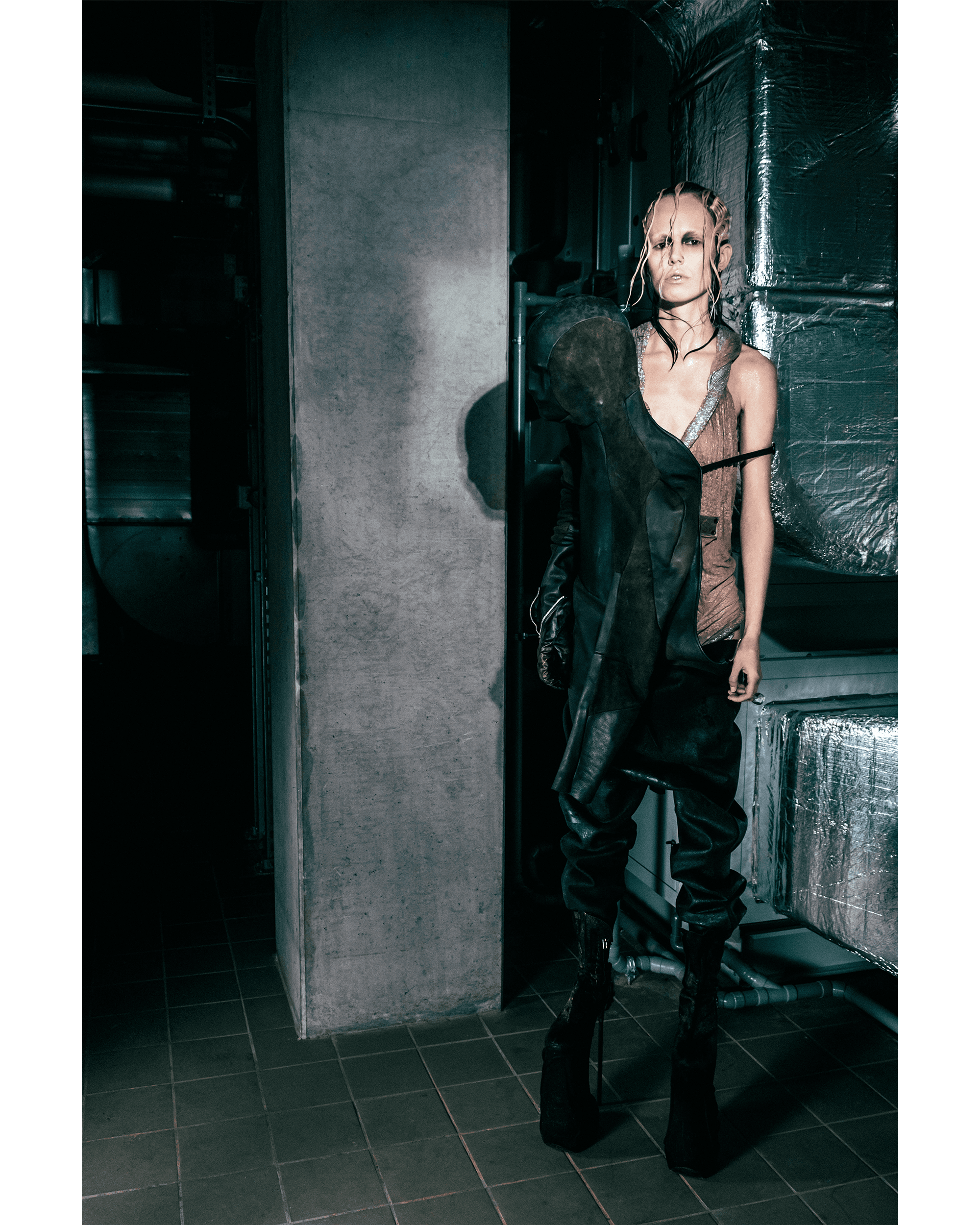 Exit Void Bizzarre — Look 4