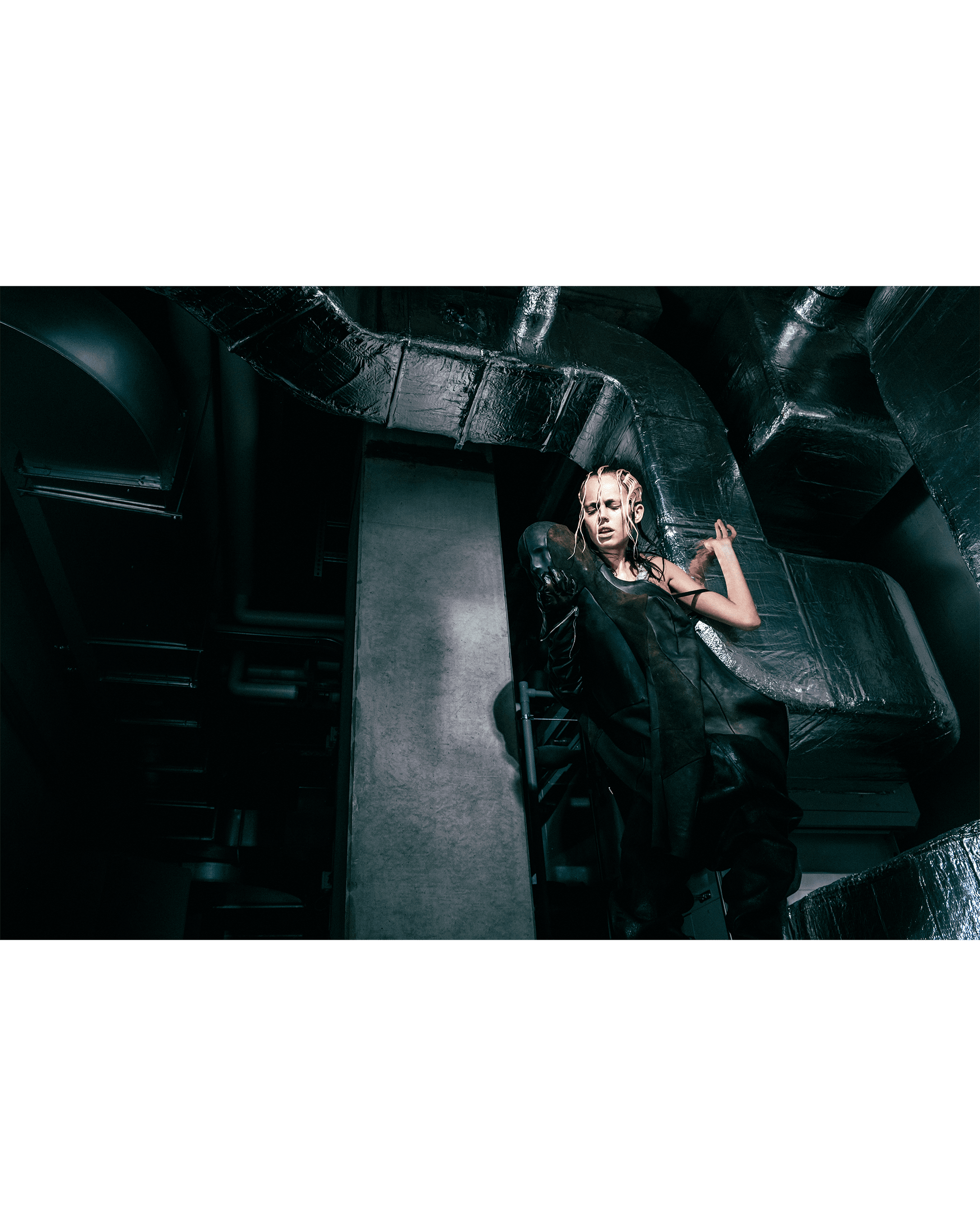 Exit Void Bizzarre — Look 5