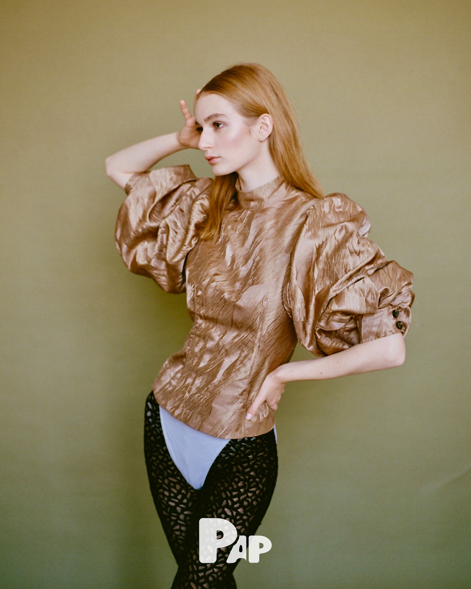 A GRAND GESTURE — Look 5
