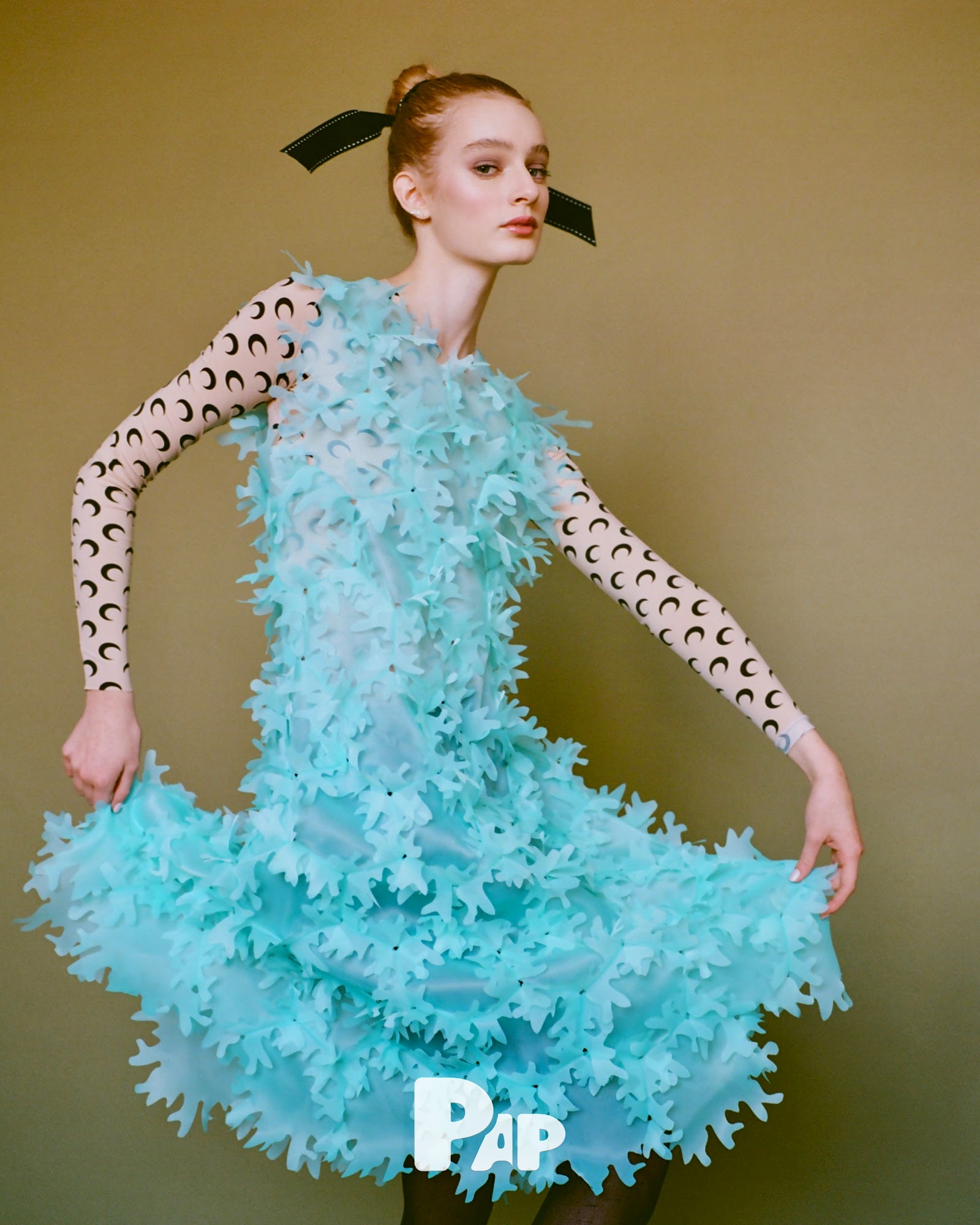 A GRAND GESTURE — Look 7