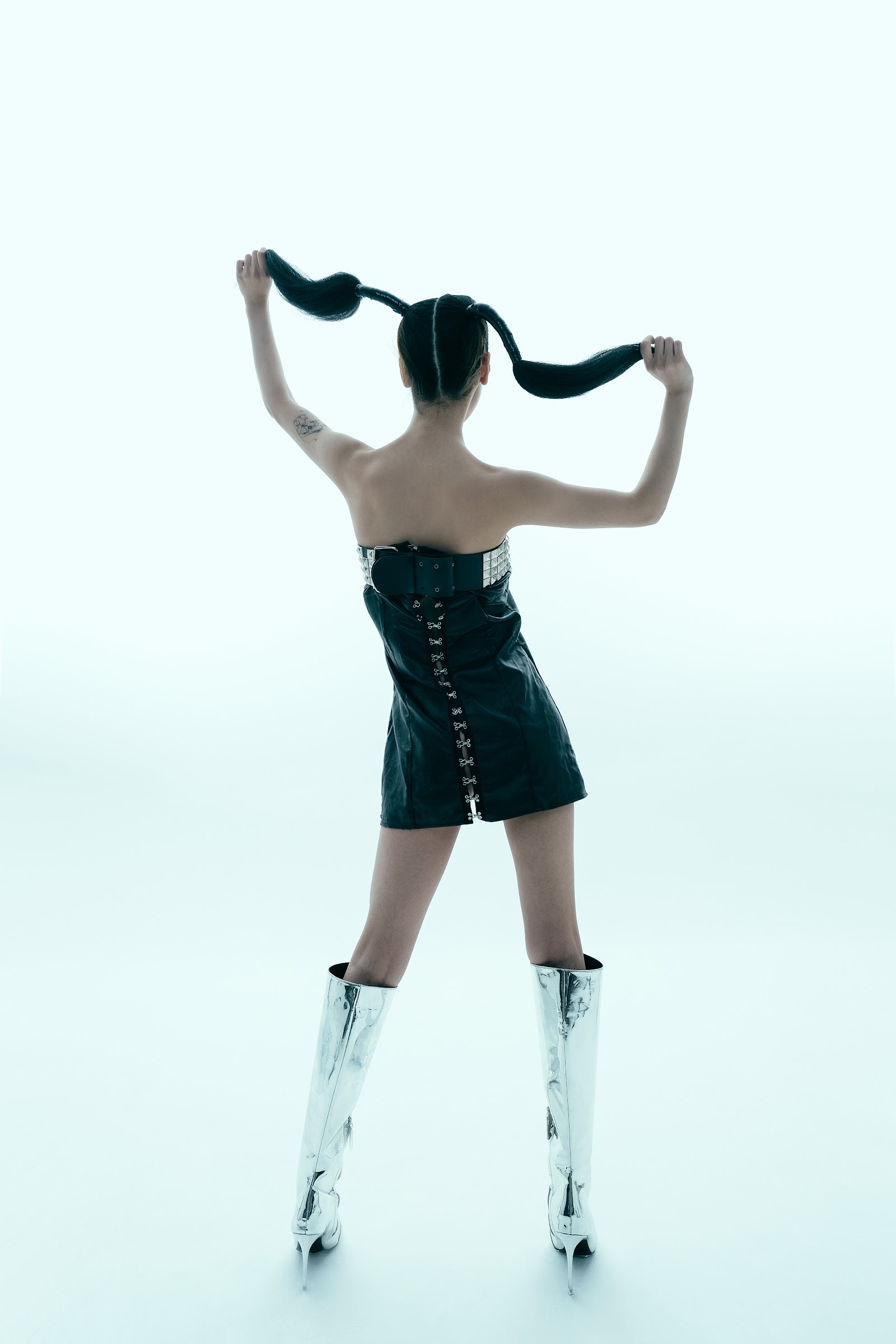ERA OF SUBCULTURES — Look 2