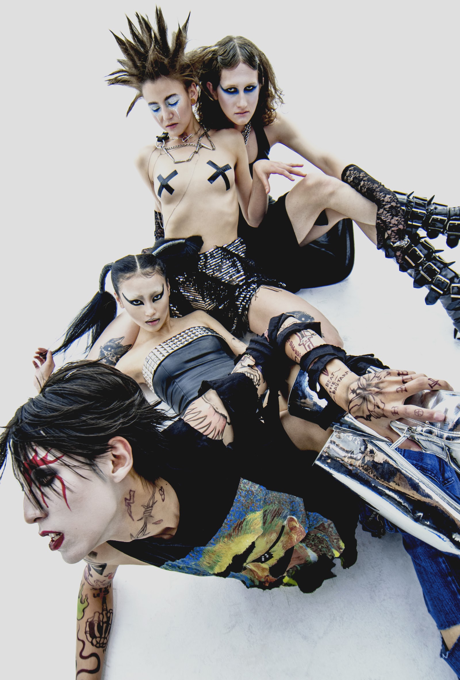 ERA OF SUBCULTURES — Look 12