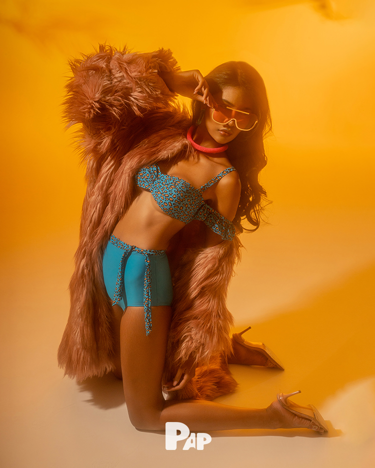 DO WE DREAM THE SAME DREAMS? — Look 13