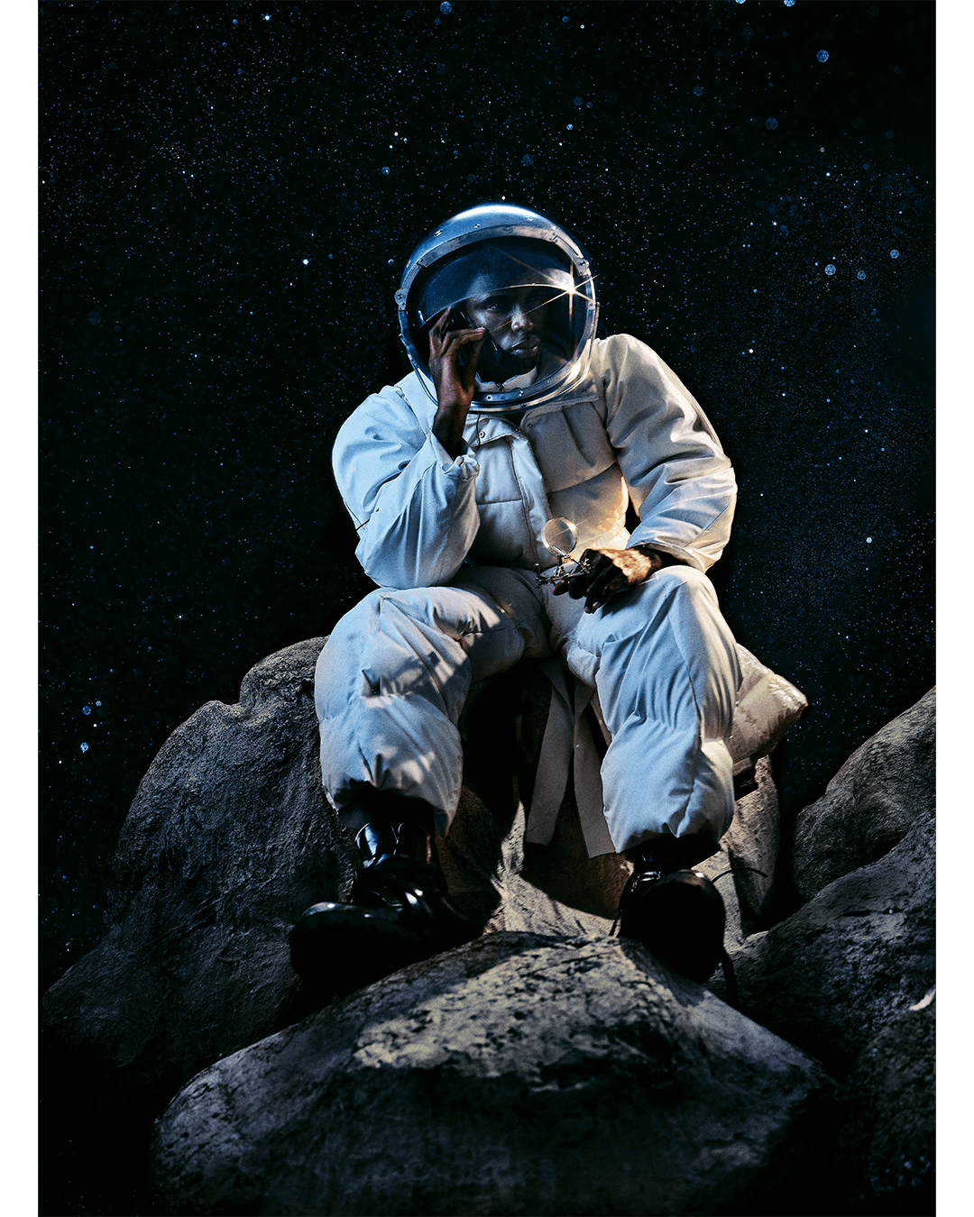 Boy Who Turns Into Stardust — Look 8