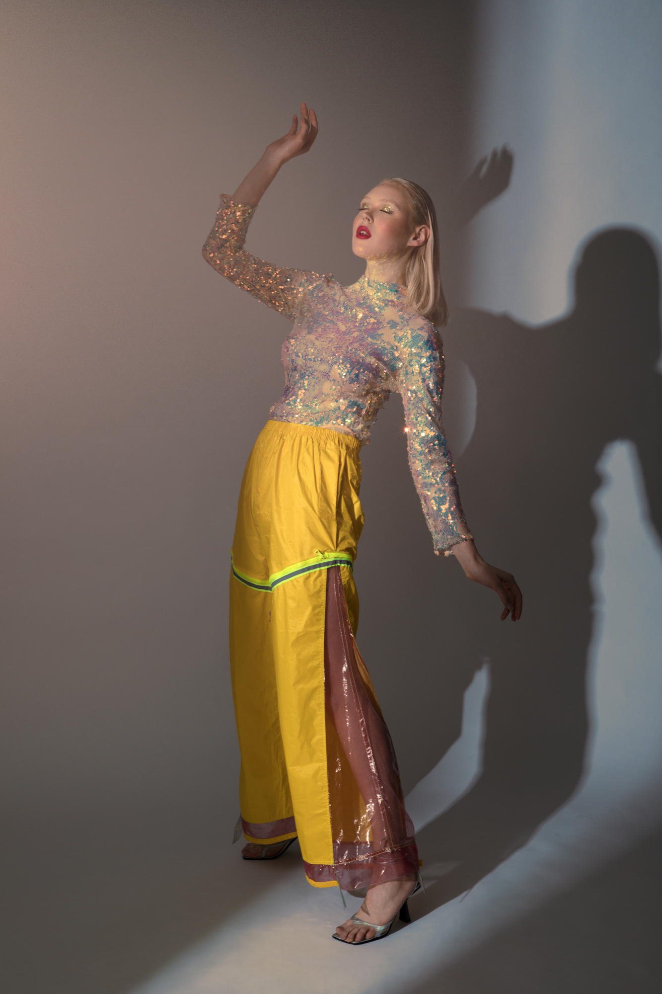 EUPHORIA — Look 6