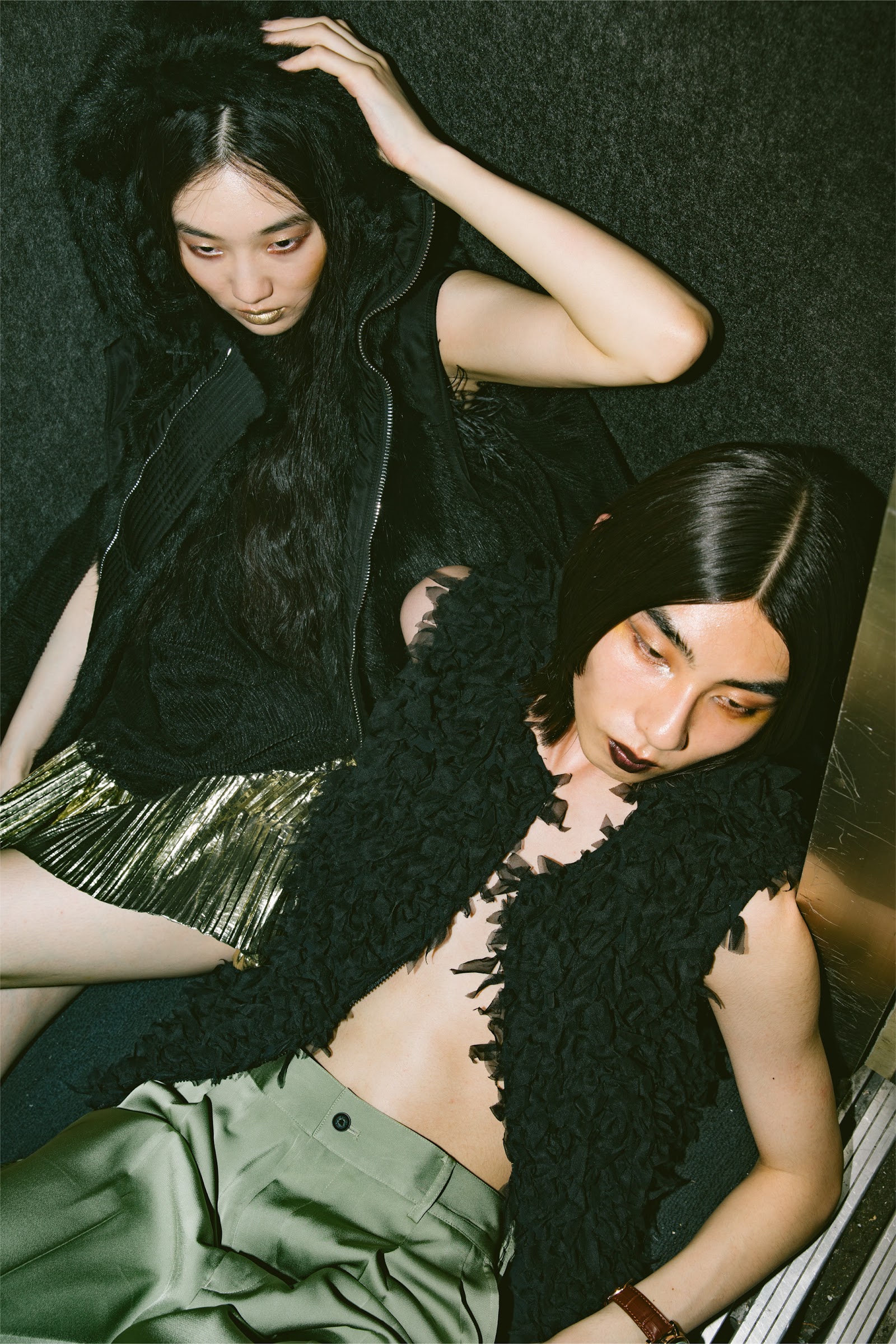 BIOLOGICAL CLOCK — Look 13