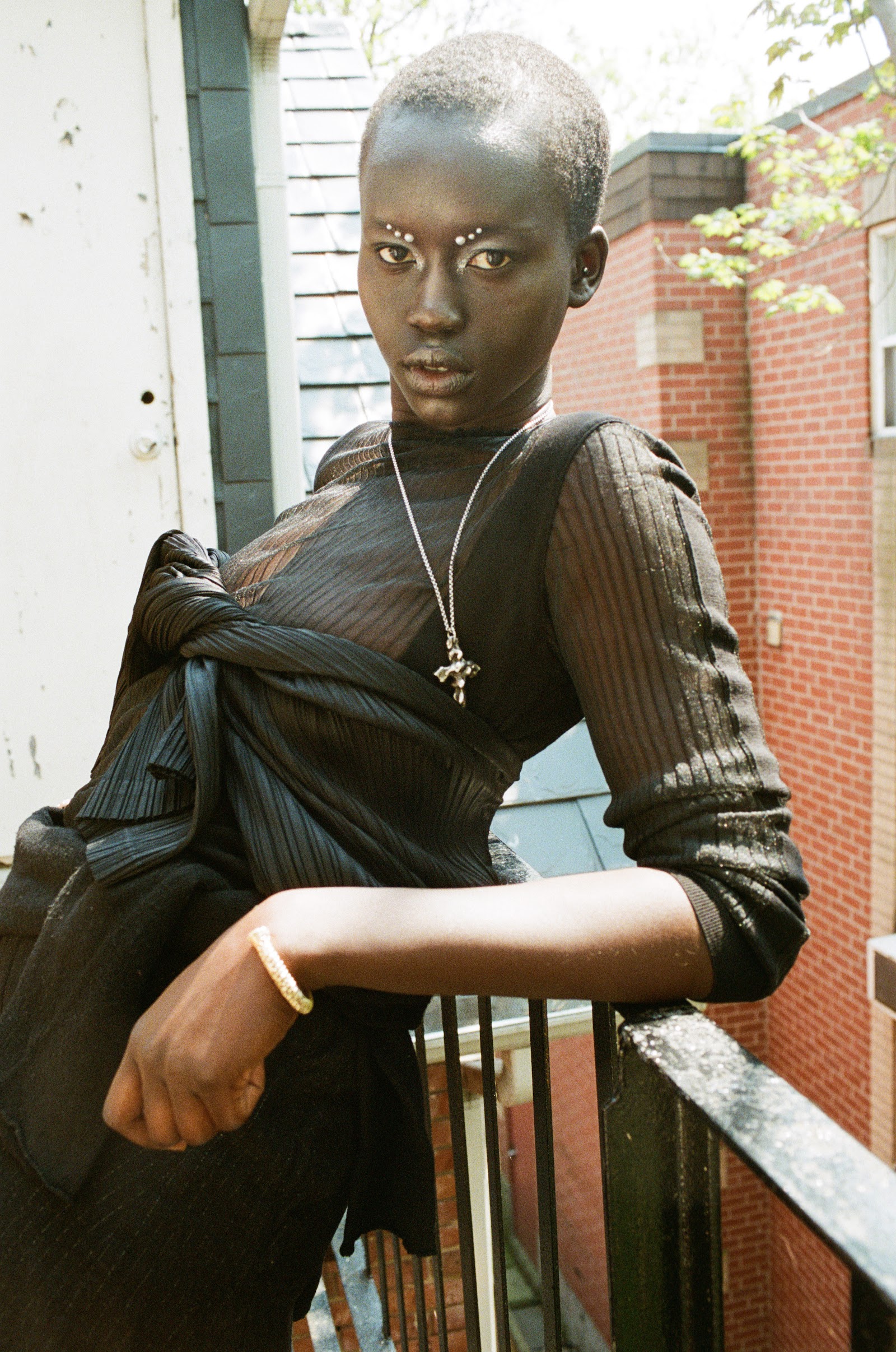 MELANINA — Look 10