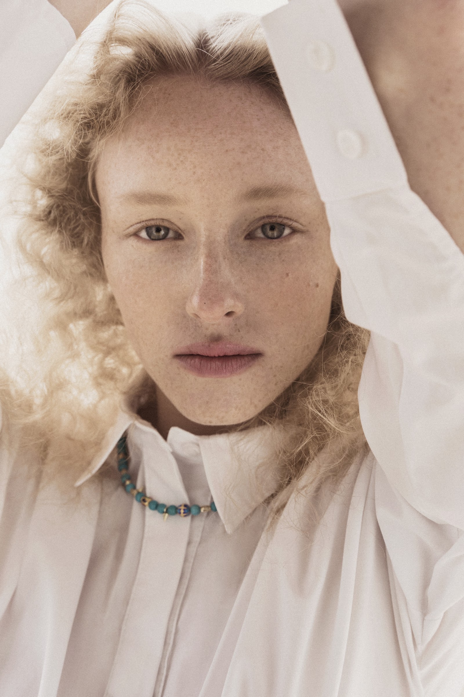 PORCELAIN — Look 7