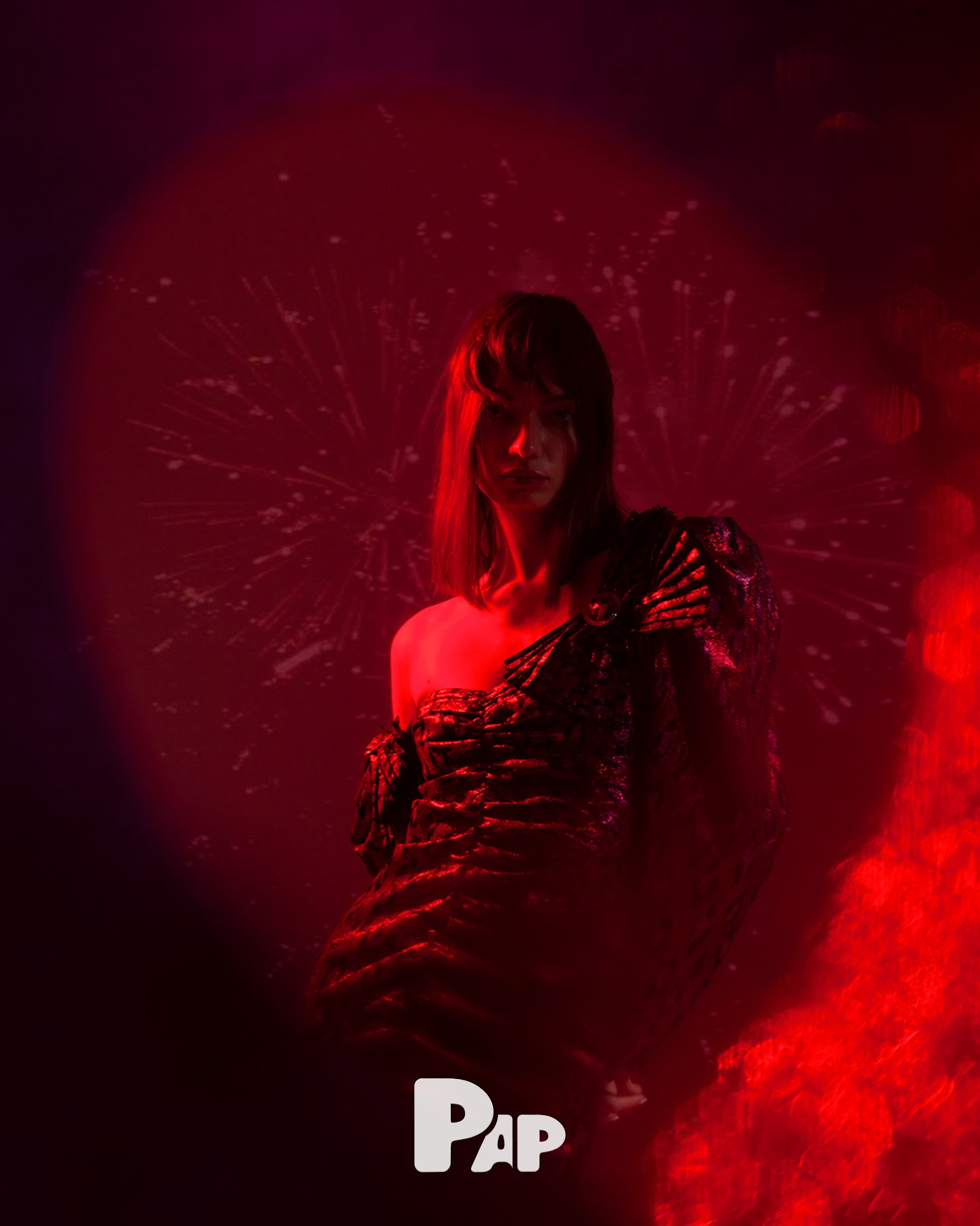 SPARKLING EUPHORIA — Look 3