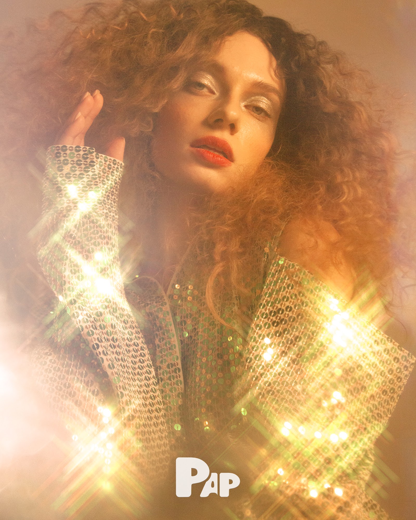 SPARKLING EUPHORIA — Look 11