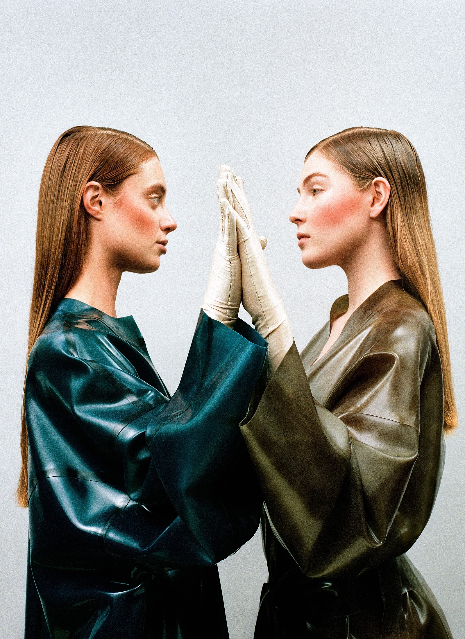 CLINICAL TWINS — Look 9